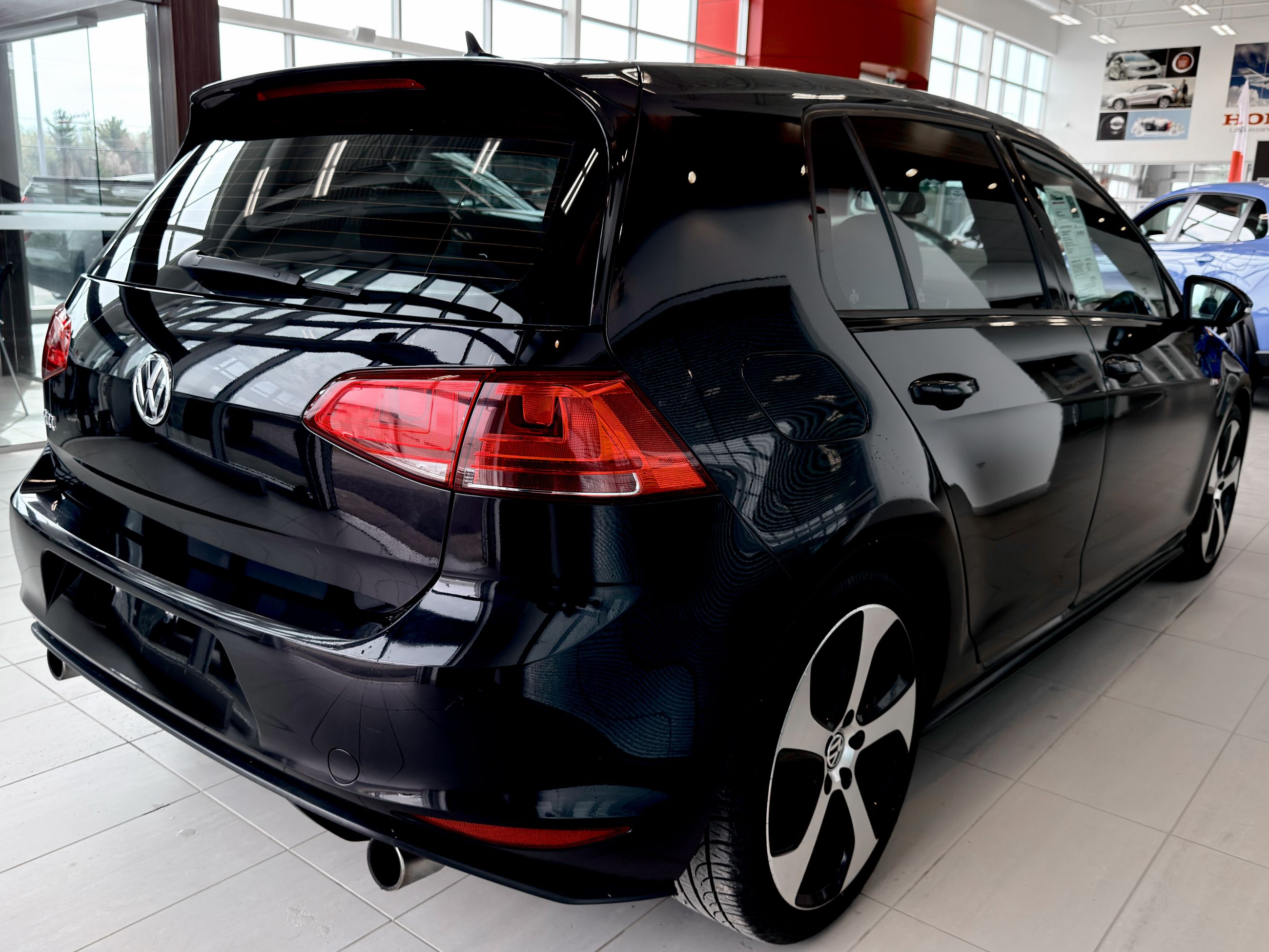 Volkswagen Golf GTI Autobahn 2015-12