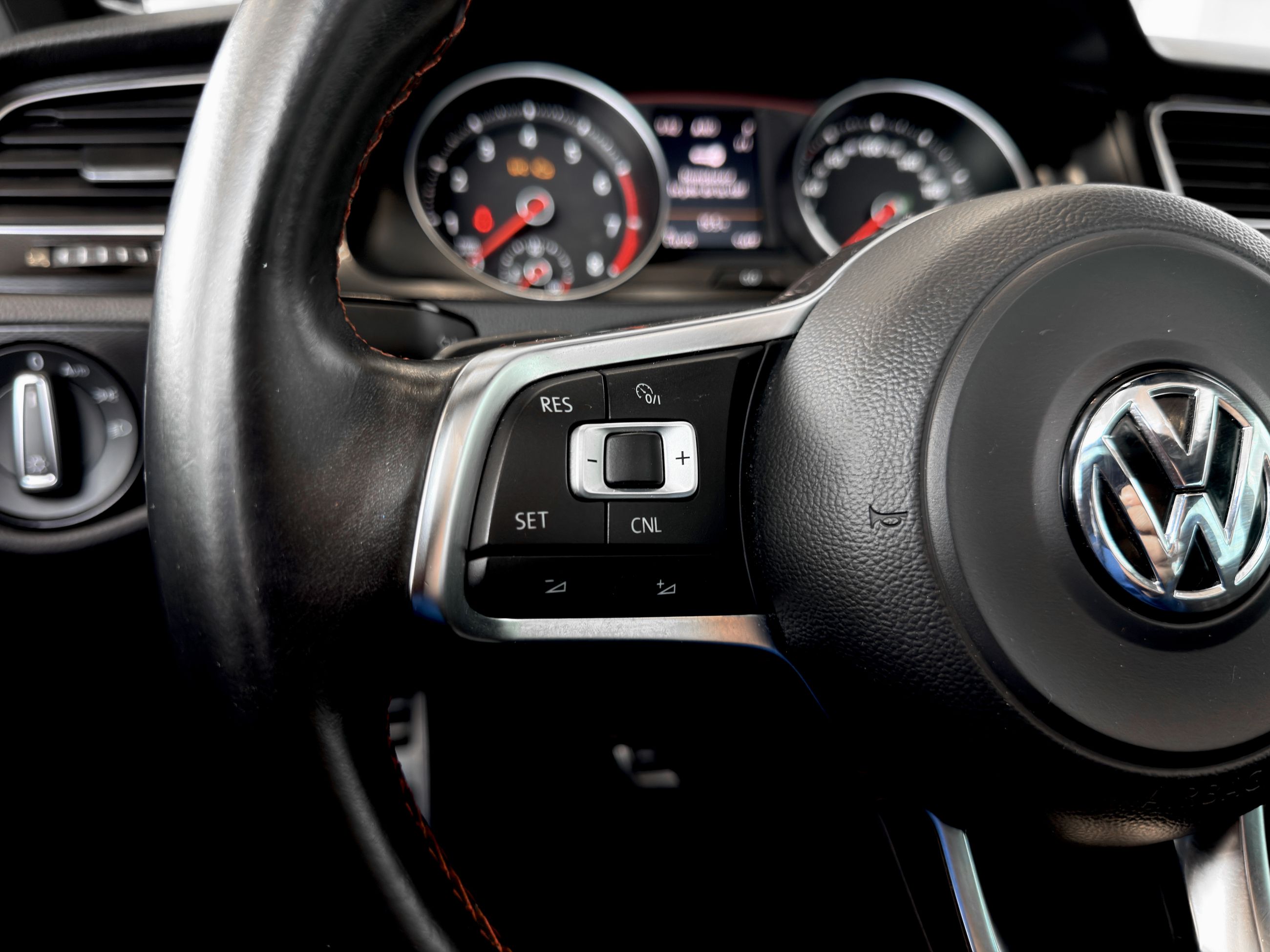 Volkswagen Golf GTI Autobahn 2015-26