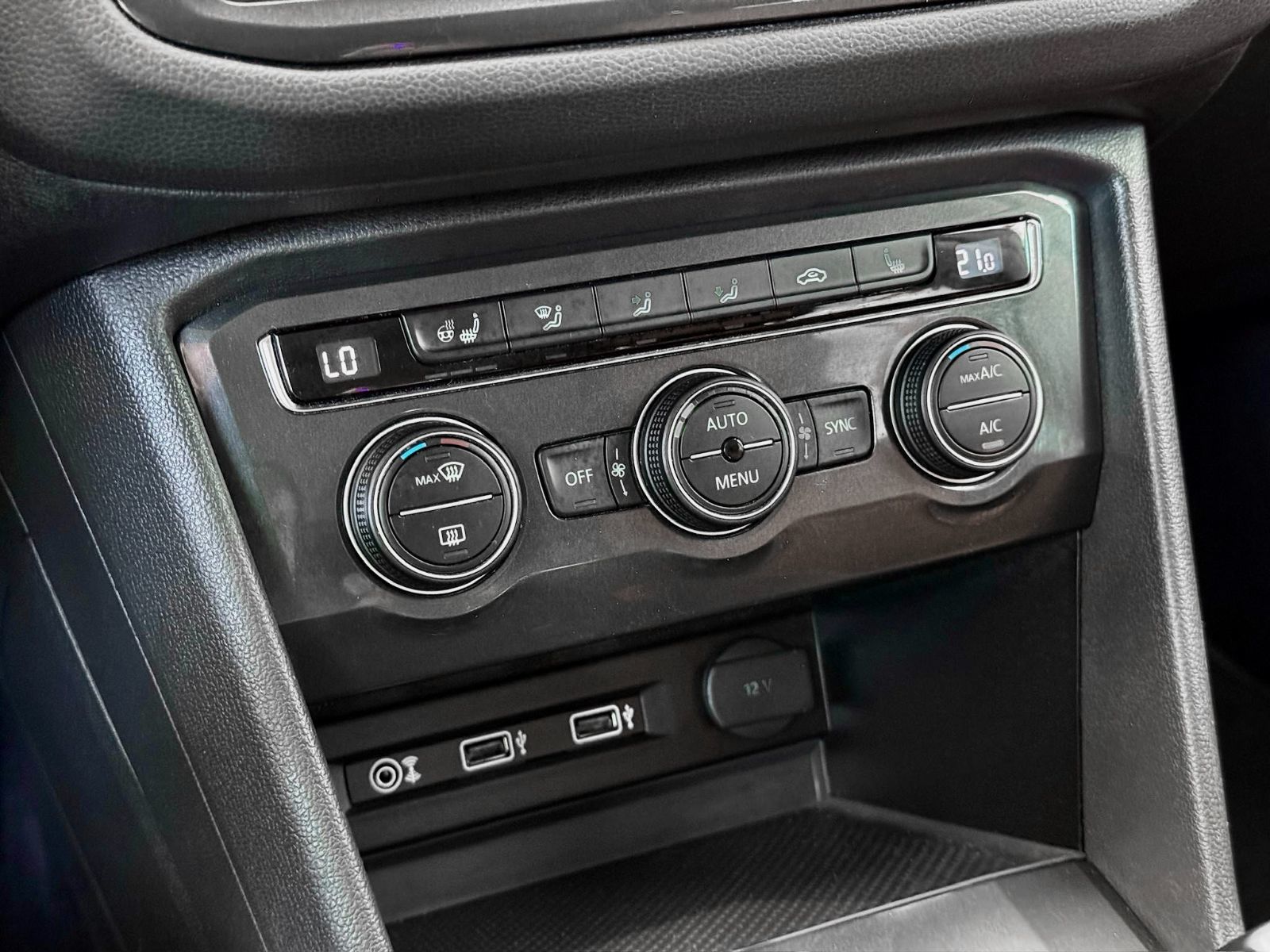 Volkswagen Tiguan Highline 2018-25