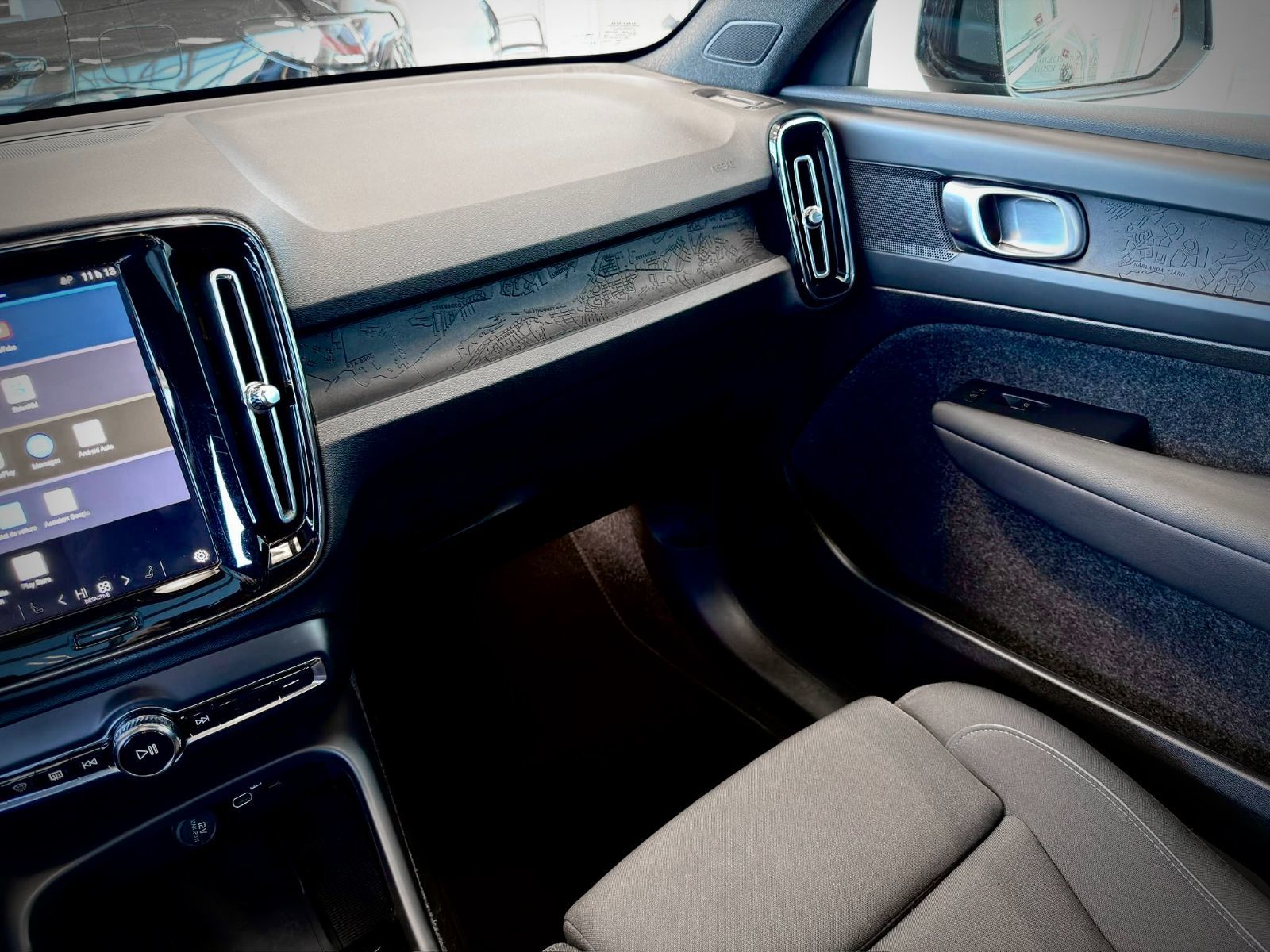 2024 Volvo C40 Recharge Pure Electric Core-23