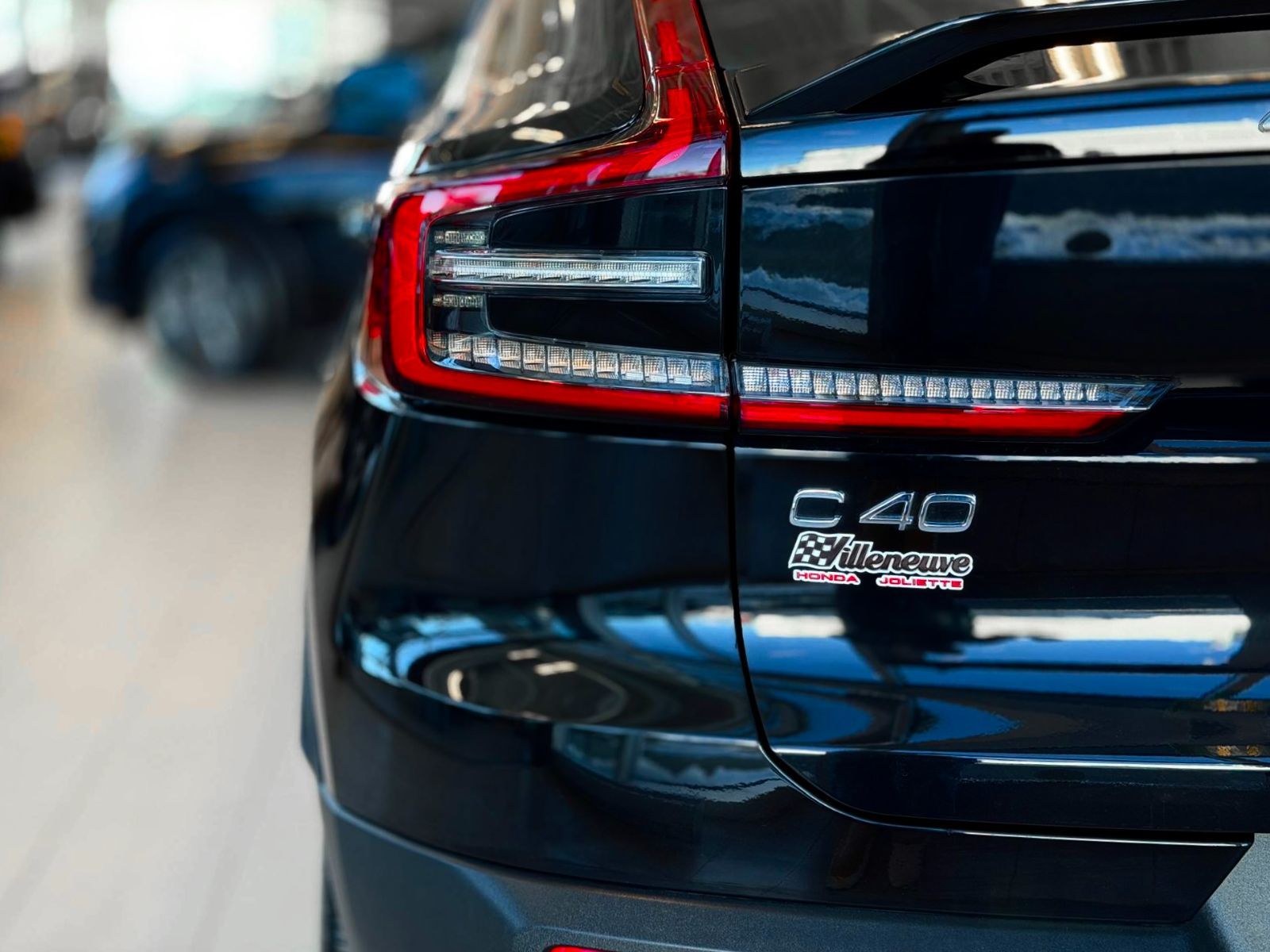 2024 Volvo C40 Recharge Pure Electric Core-11