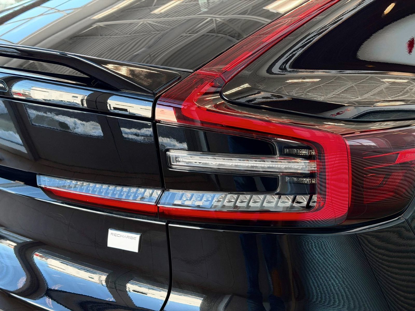 2024 Volvo C40 Recharge Pure Electric Core-14