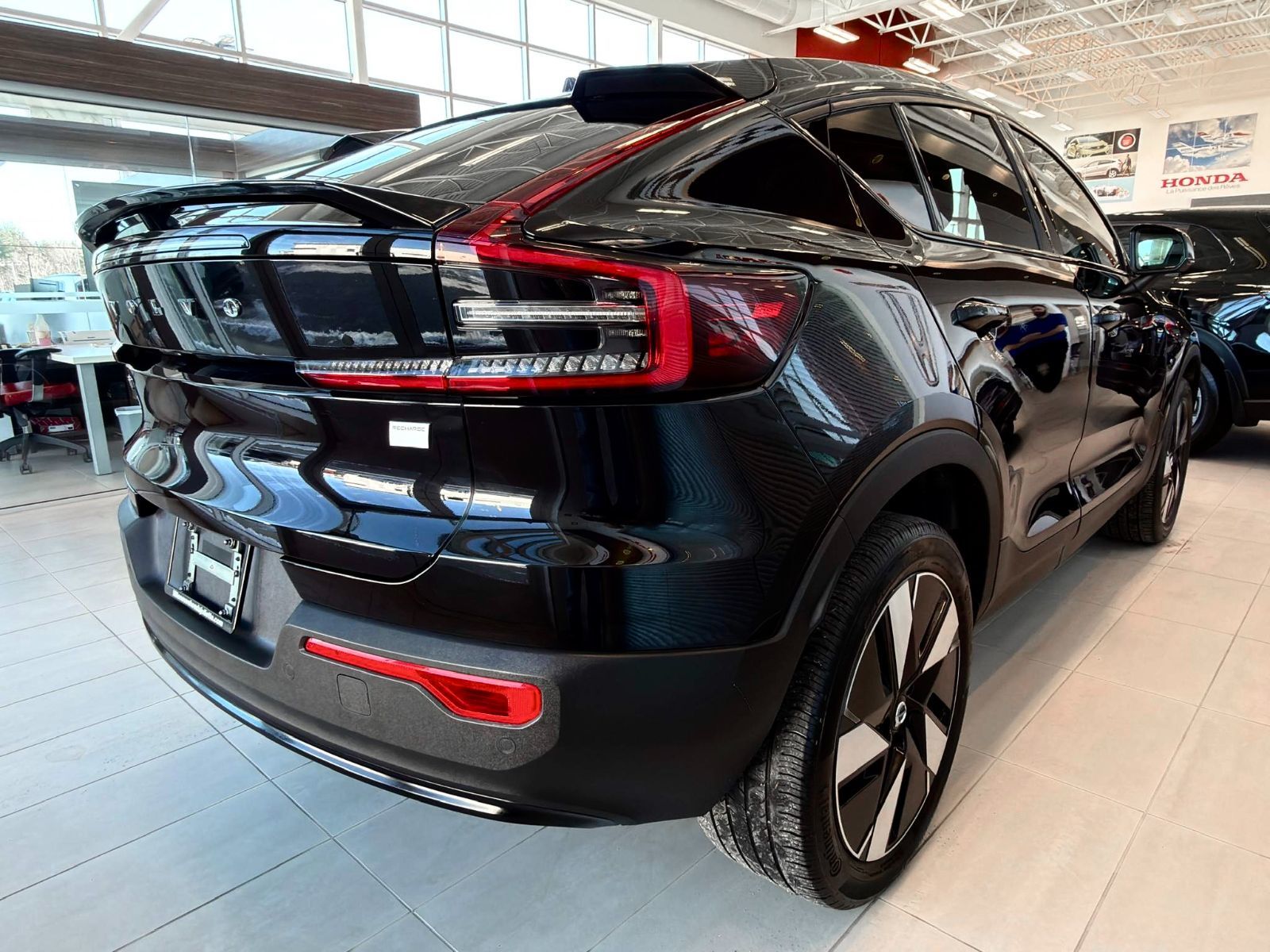 2024 Volvo C40 Recharge Pure Electric Core-13