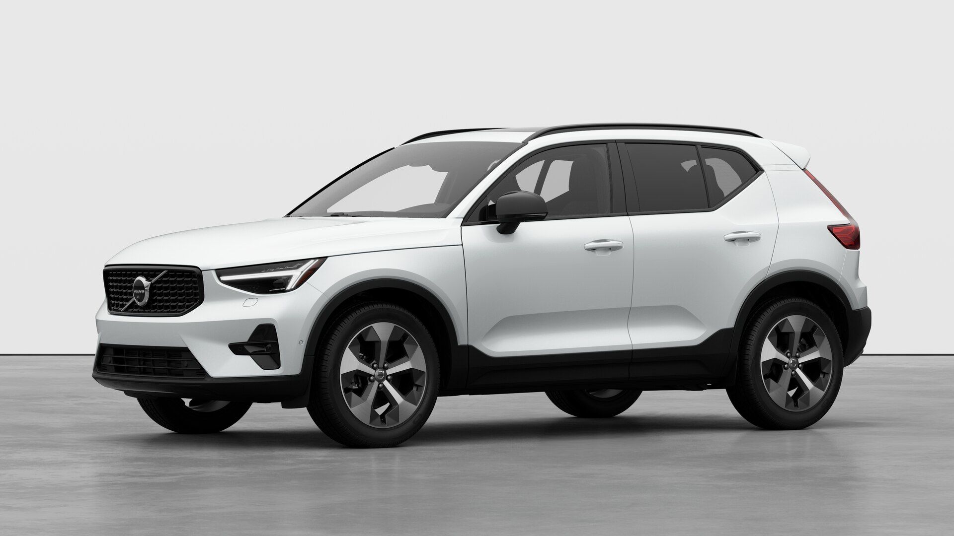 2026 Volvo XC40 Plus Dark Theme