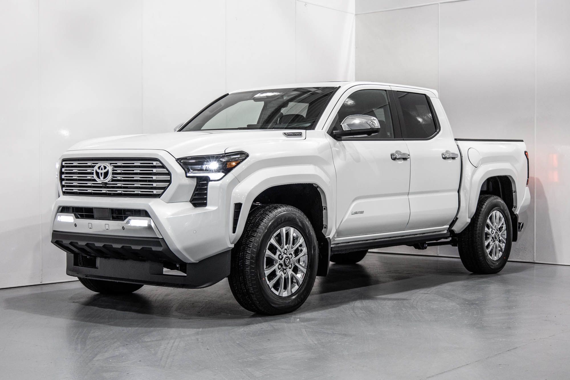 2026 Toyota Tacoma Hybrid Limited