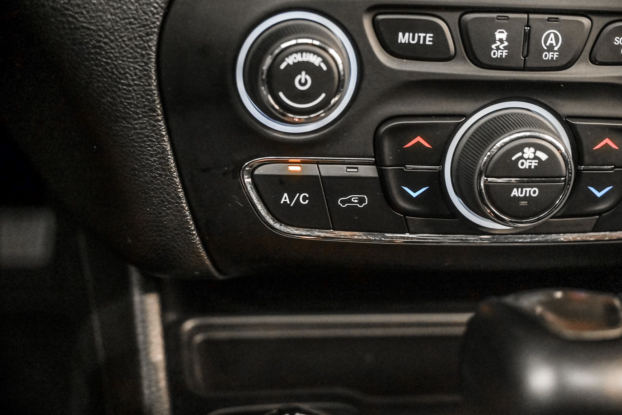 Jeep Cherokee  2023 à Dorval, Québec