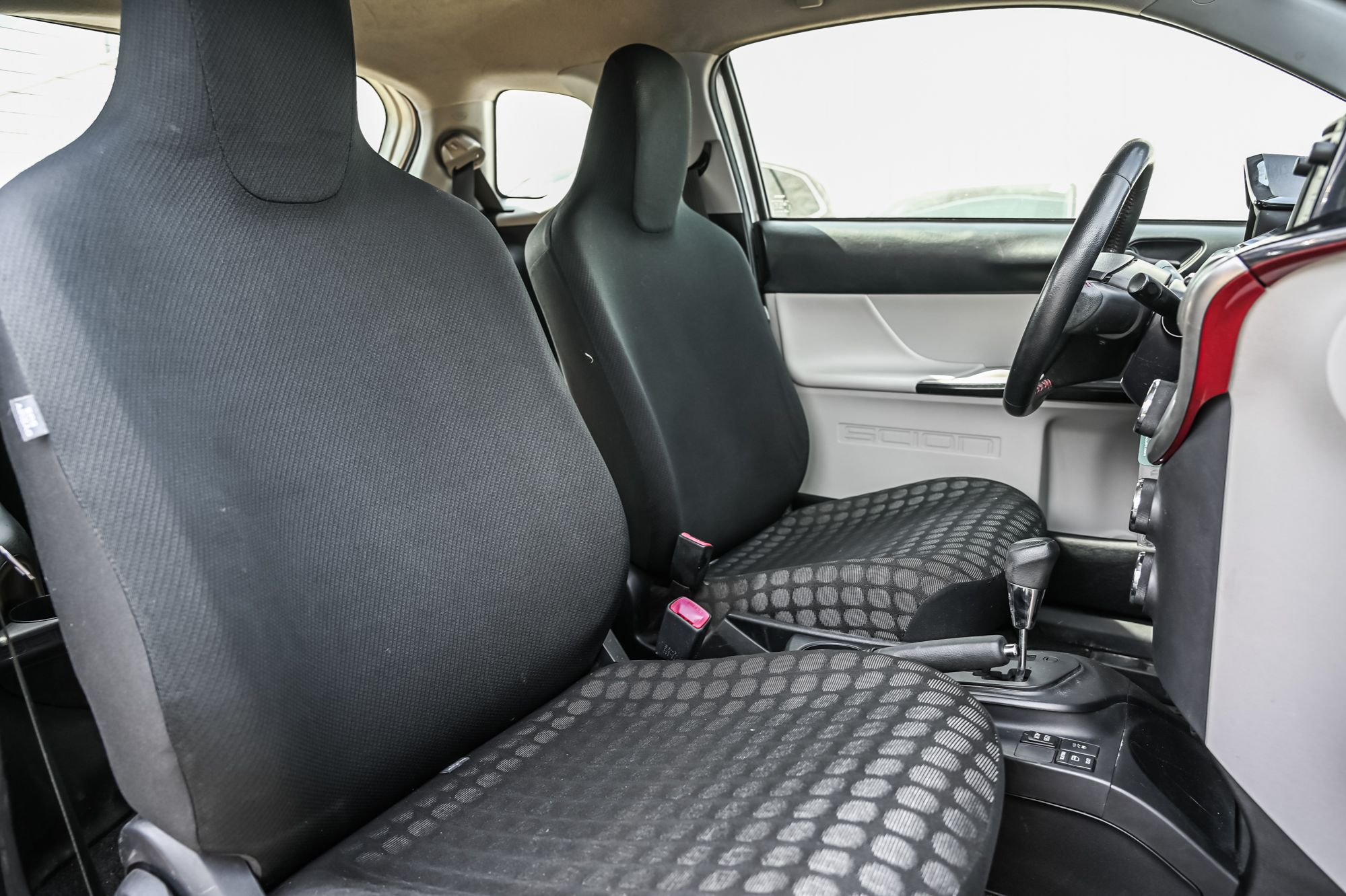2015 Scion iQ in Dorval, Quebec