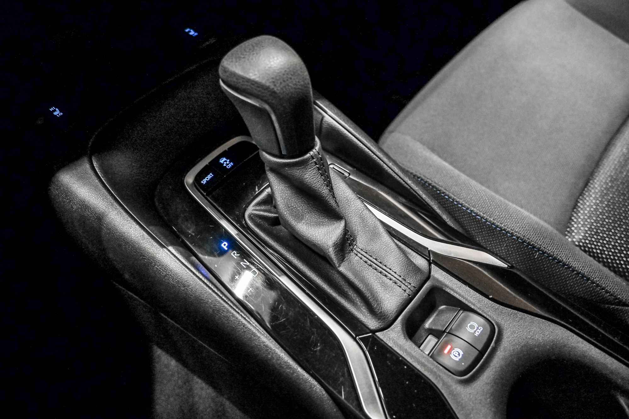 2022 Toyota Corolla in Dorval, Quebec