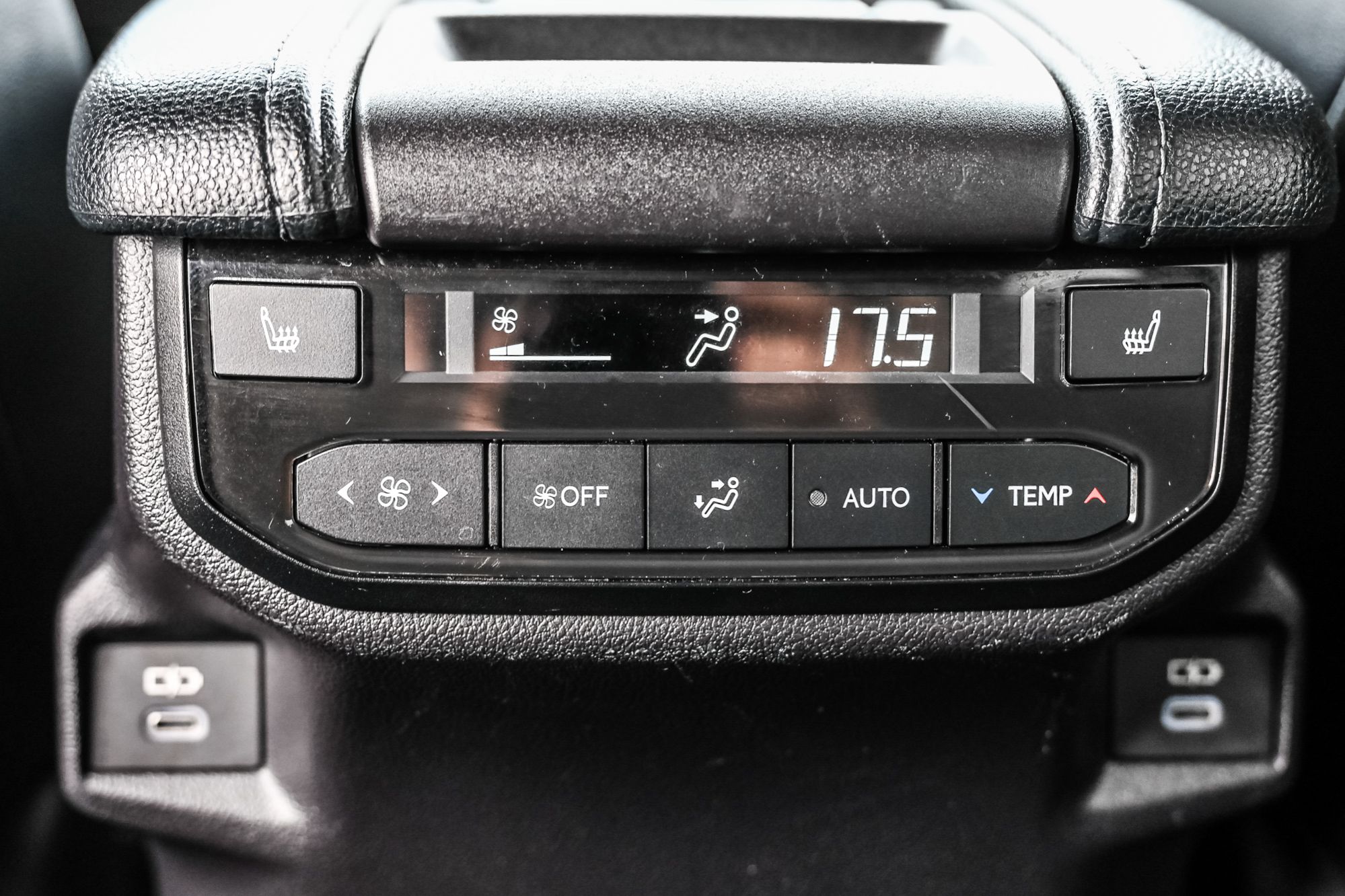 Toyota Grand Highlander  2024