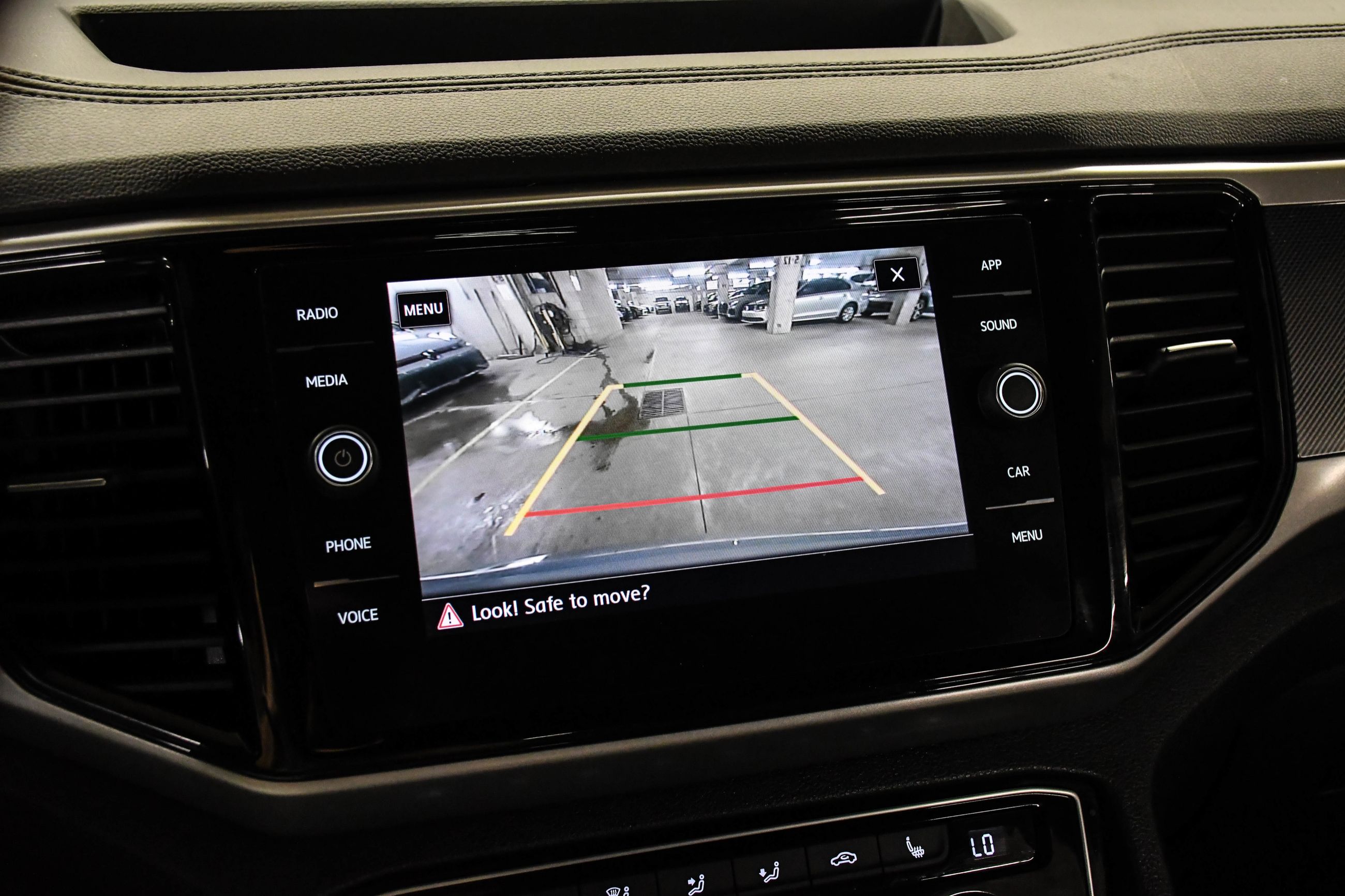 2020 Volkswagen Atlas Cross Sport in Dorval, Quebec
