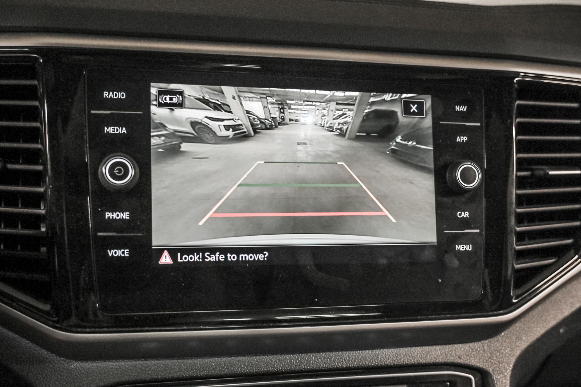 2022 Volkswagen Atlas Cross Sport in Dorval, Quebec