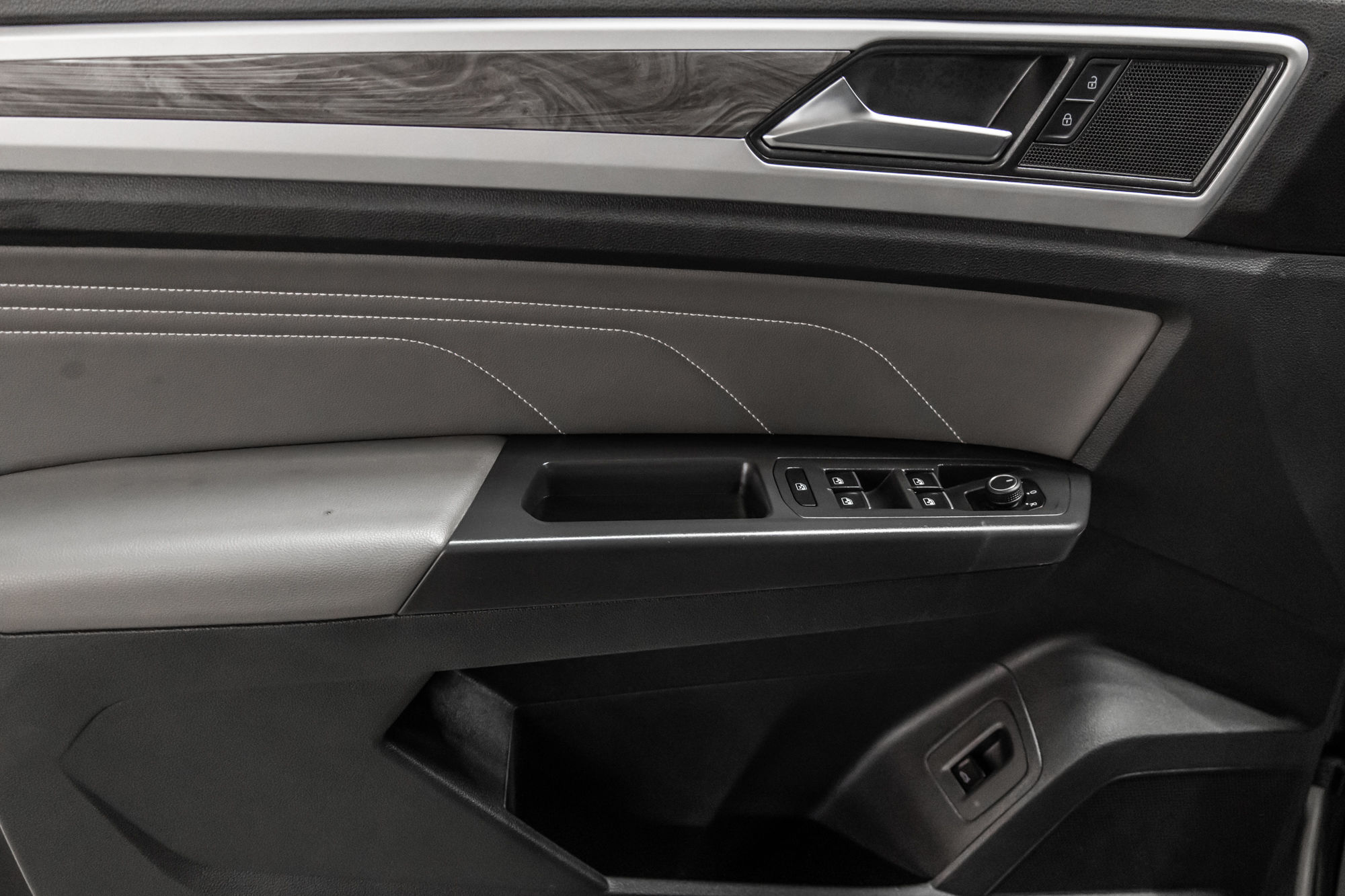 Volkswagen Atlas Cross Sport  2023 à Dorval, Québec