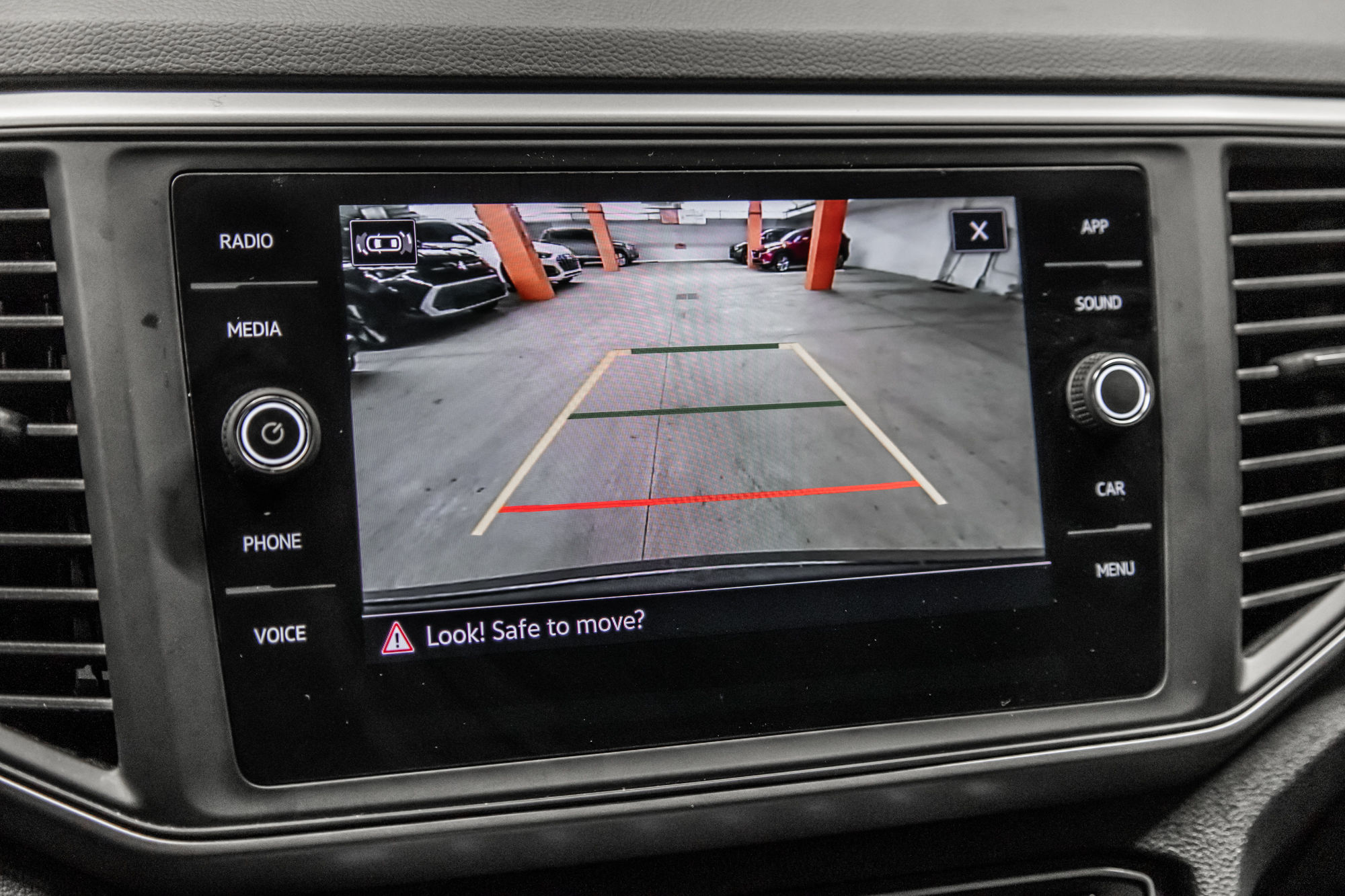 Volkswagen Atlas Cross Sport  2023 à Dorval, Québec