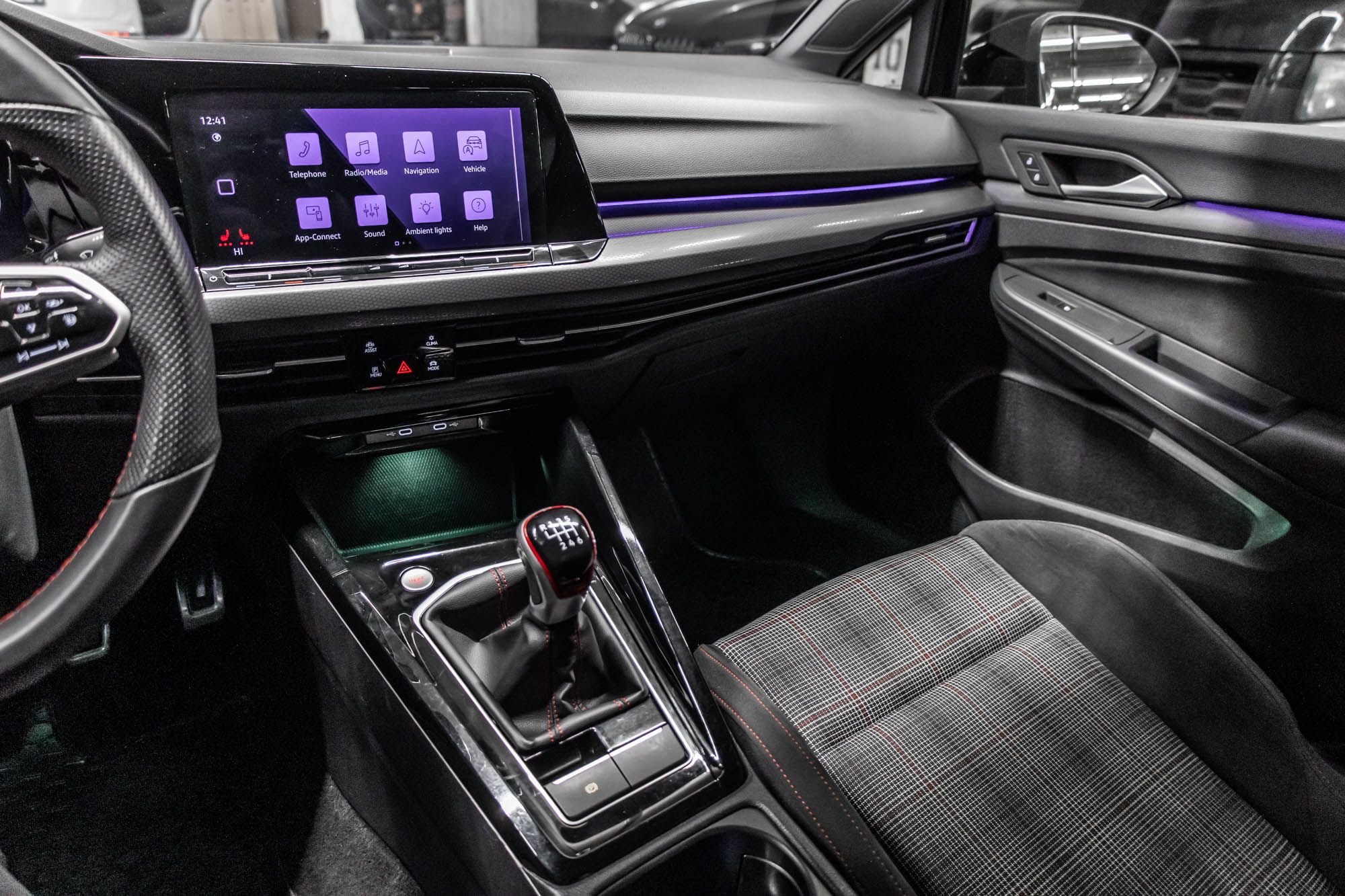 Volkswagen Golf GTI  2024