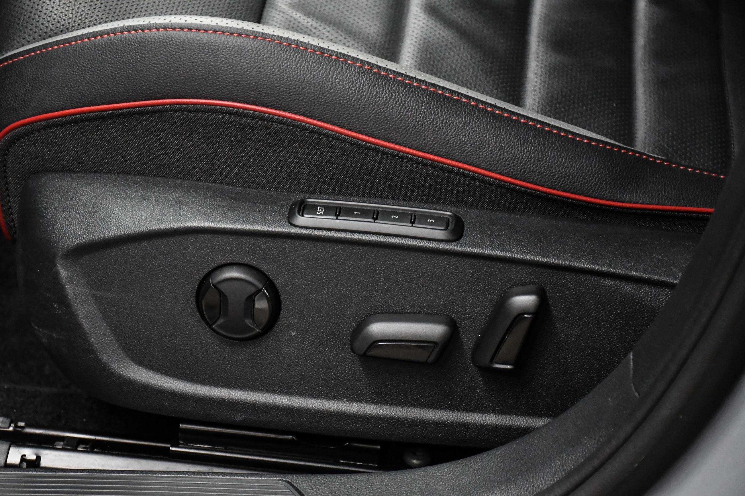 2024 Volkswagen Golf GTI in Dorval, Quebec