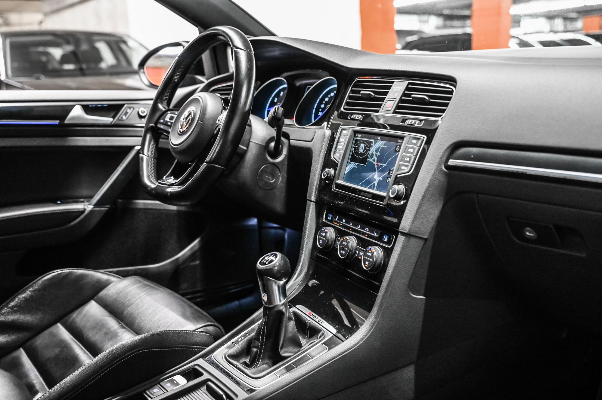 2016 Volkswagen Golf R in Dorval, Quebec