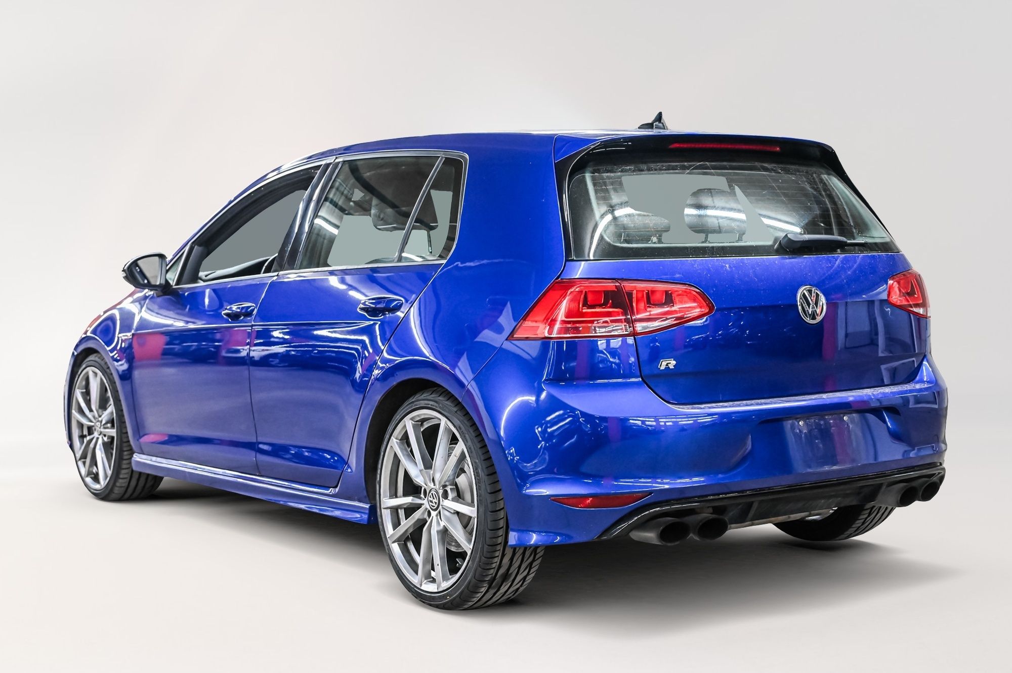 2016 Volkswagen Golf R in Dorval, Quebec