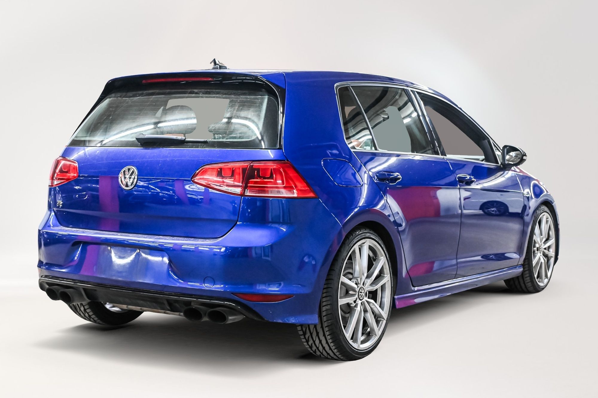 2016 Volkswagen Golf R in Dorval, Quebec