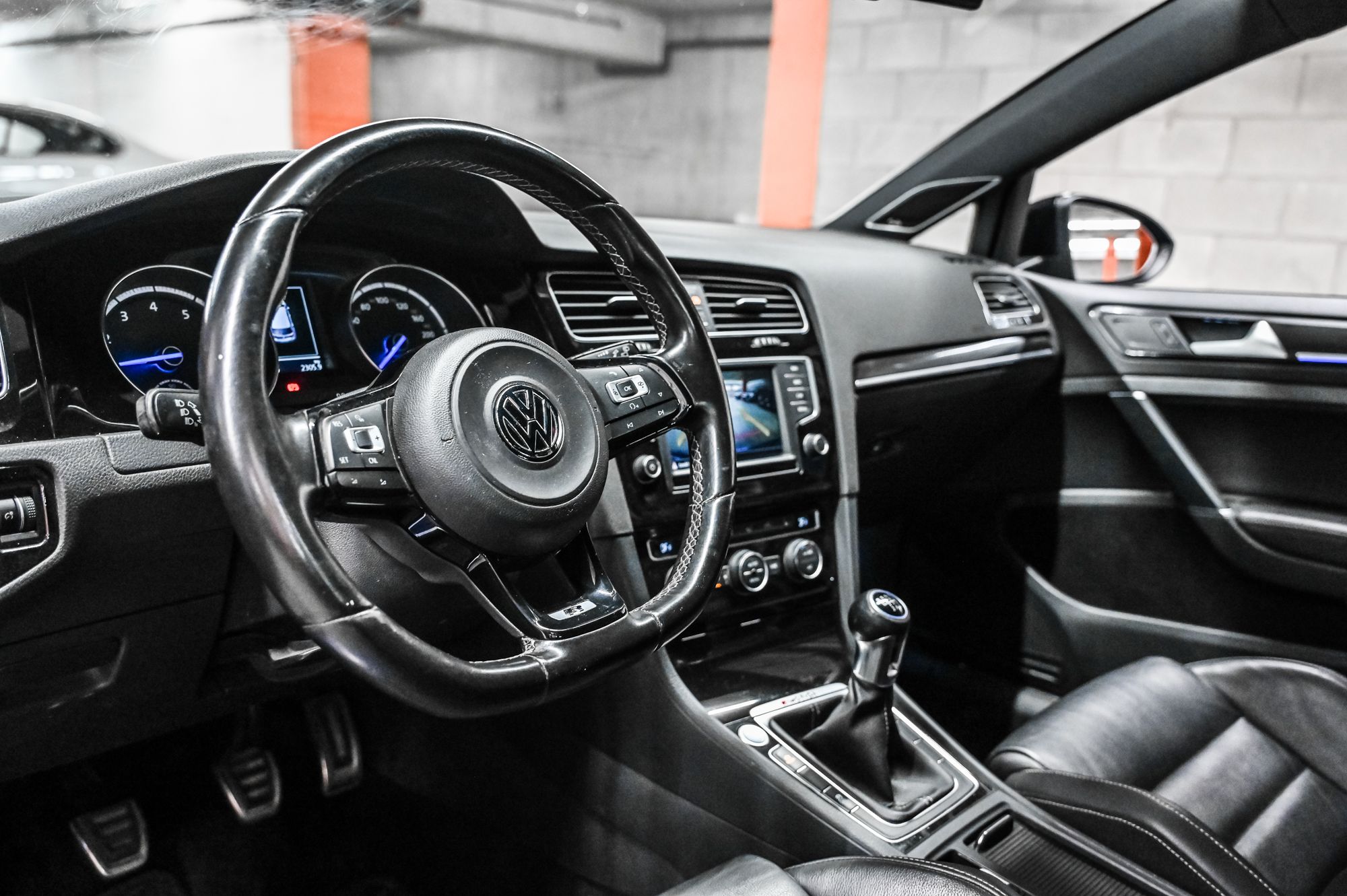 2016 Volkswagen Golf R in Dorval, Quebec