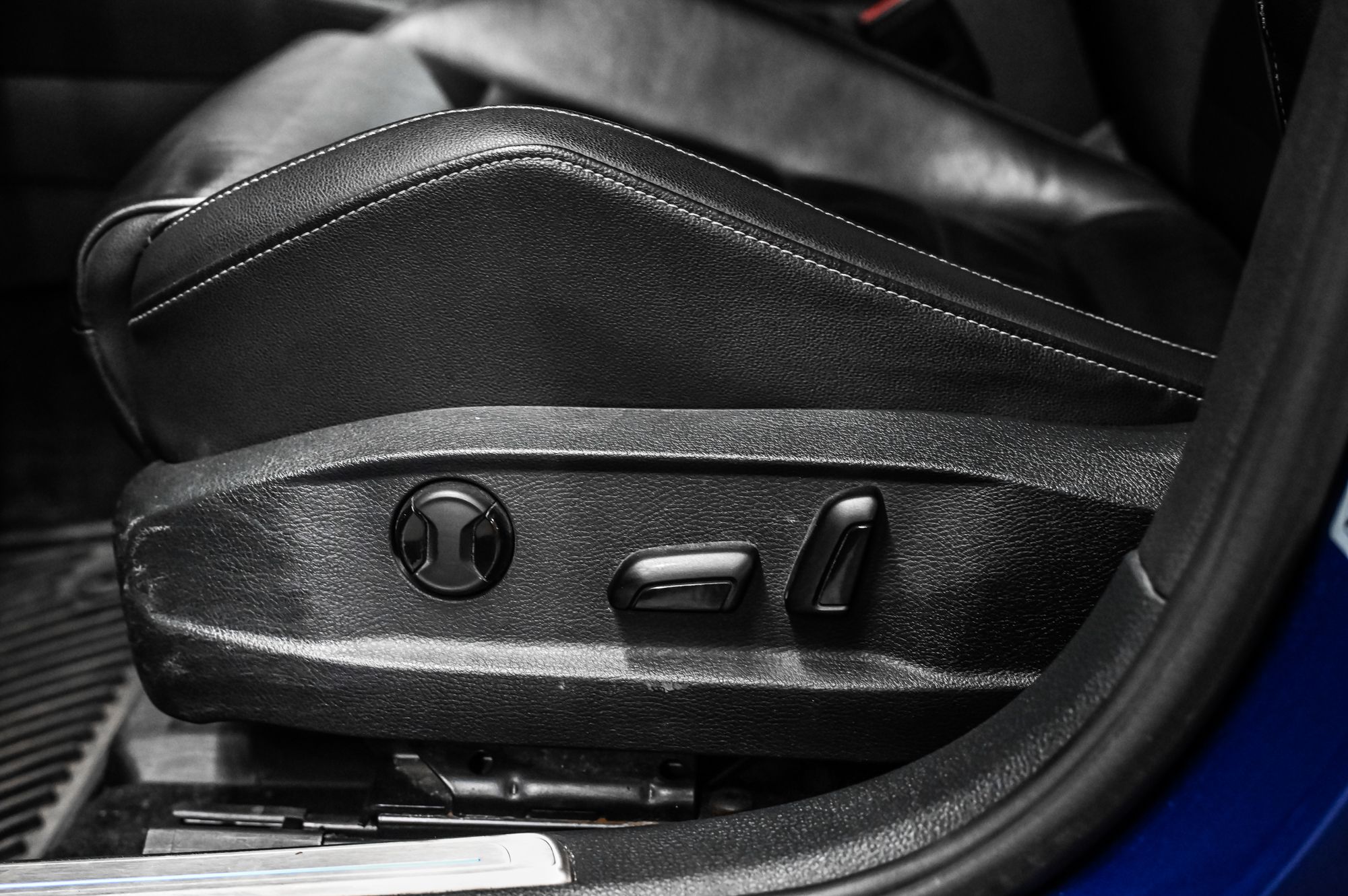 2016 Volkswagen Golf R in Dorval, Quebec