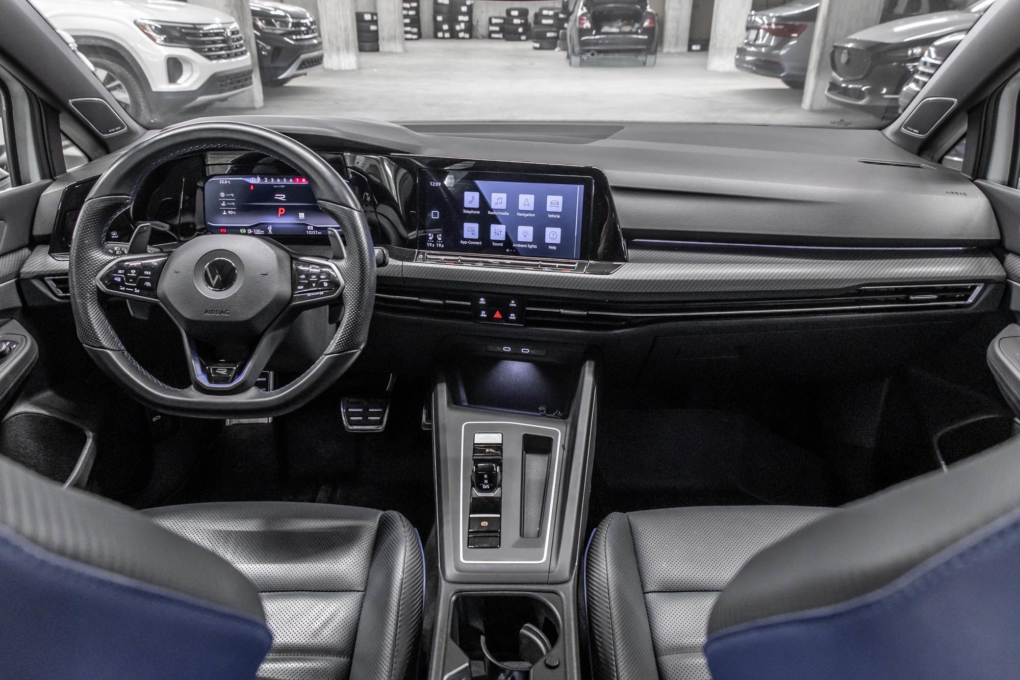 Volkswagen Golf R  2022 à Dorval, Québec