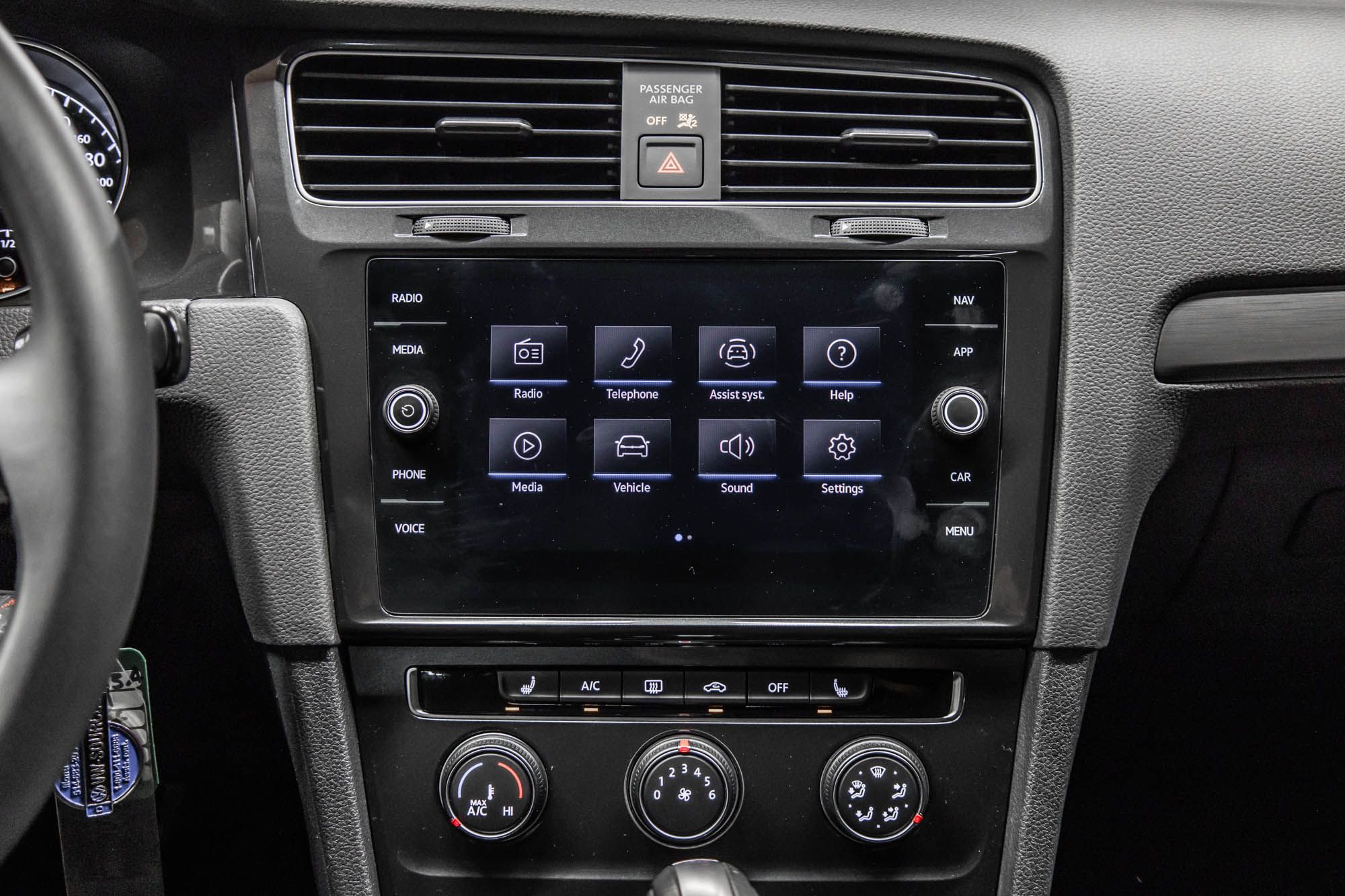 2021 Volkswagen Golf in Dorval, Quebec