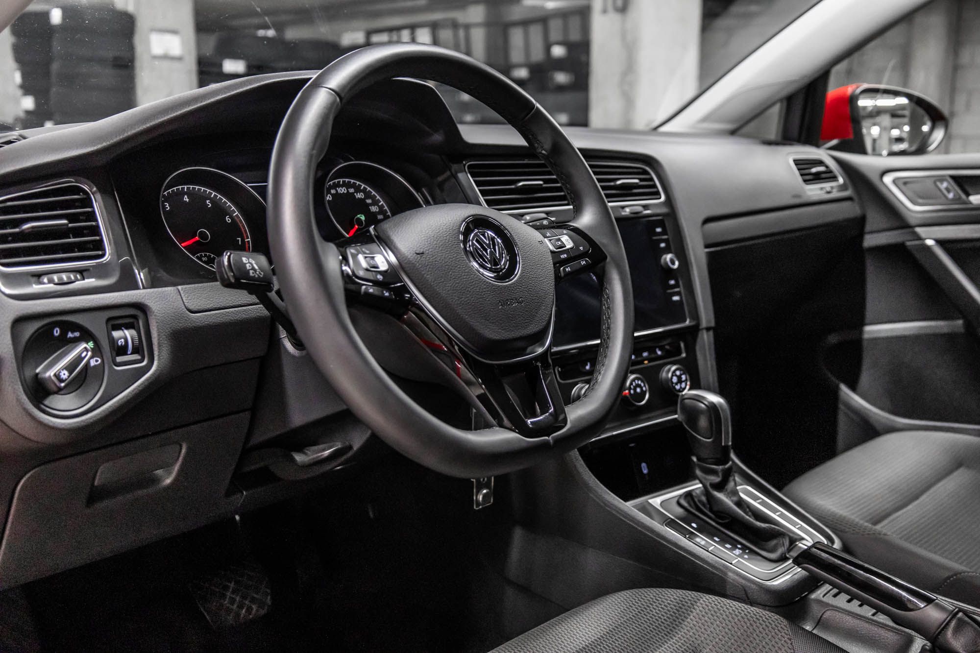 2021 Volkswagen Golf in Dorval, Quebec
