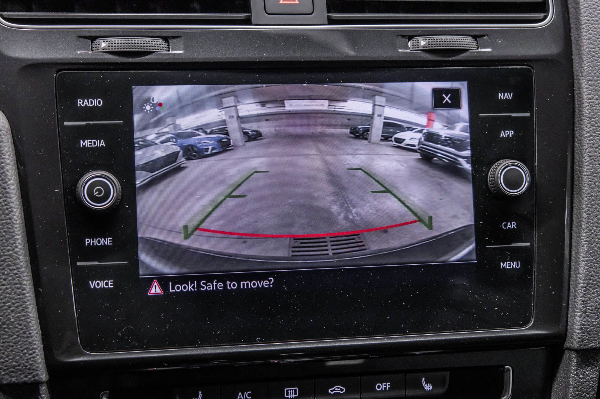 Volkswagen Golf  2021