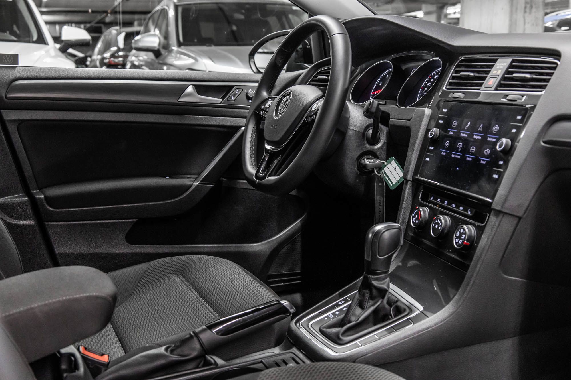 Volkswagen Golf  2021