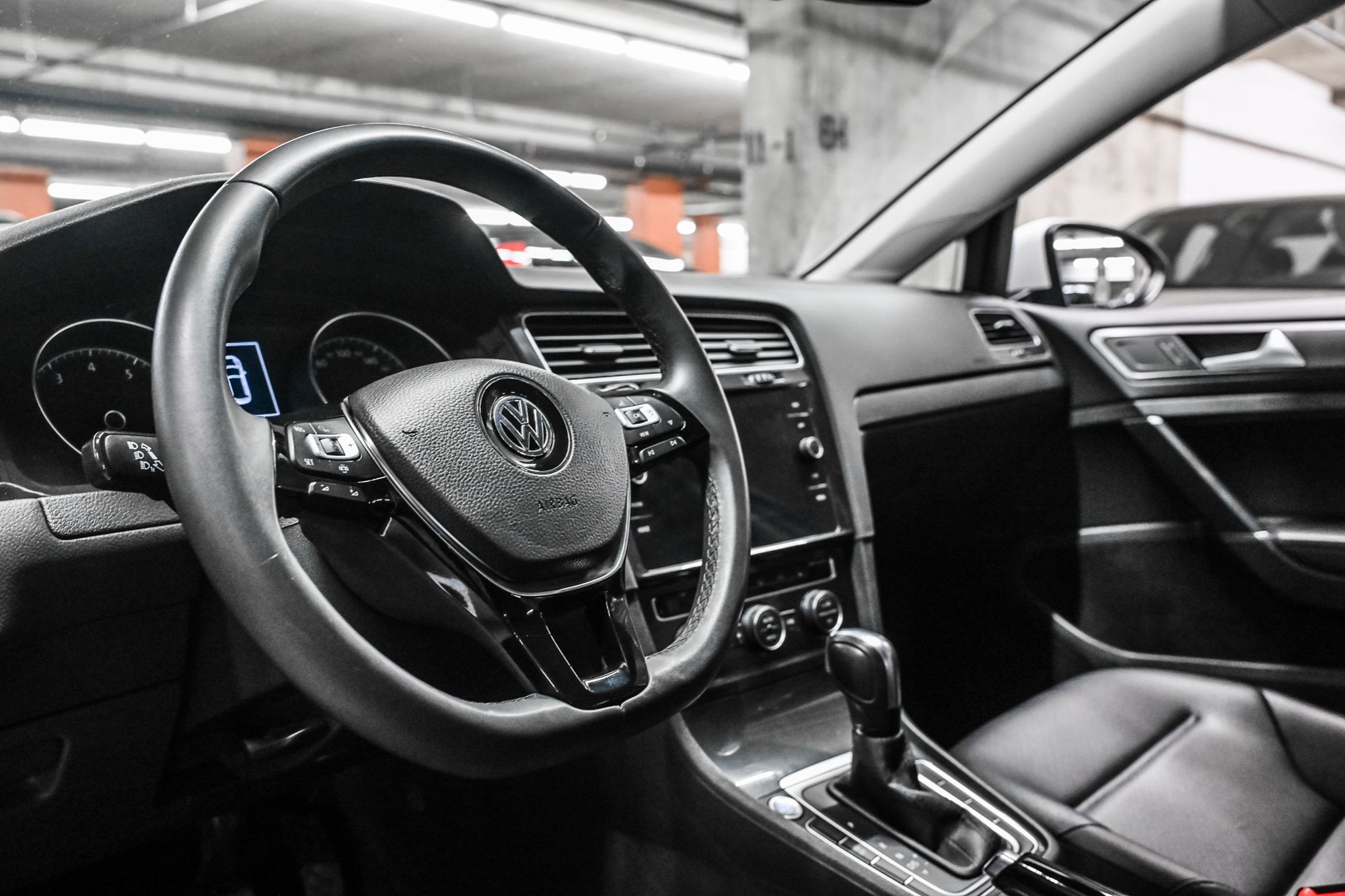 Volkswagen Golf  2021 à Dorval, Québec