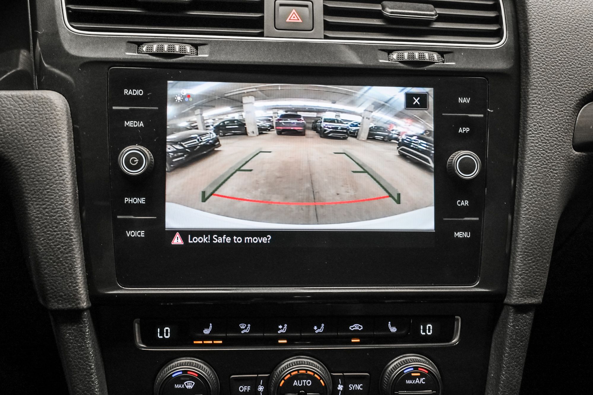 Volkswagen Golf  2021 à Dorval, Québec