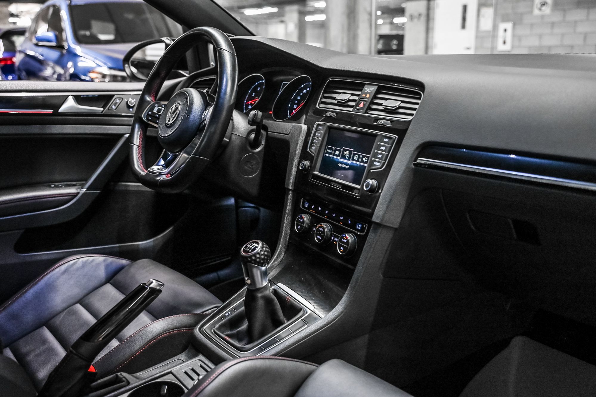 2017 Volkswagen GOLF GTI in Dorval, Quebec