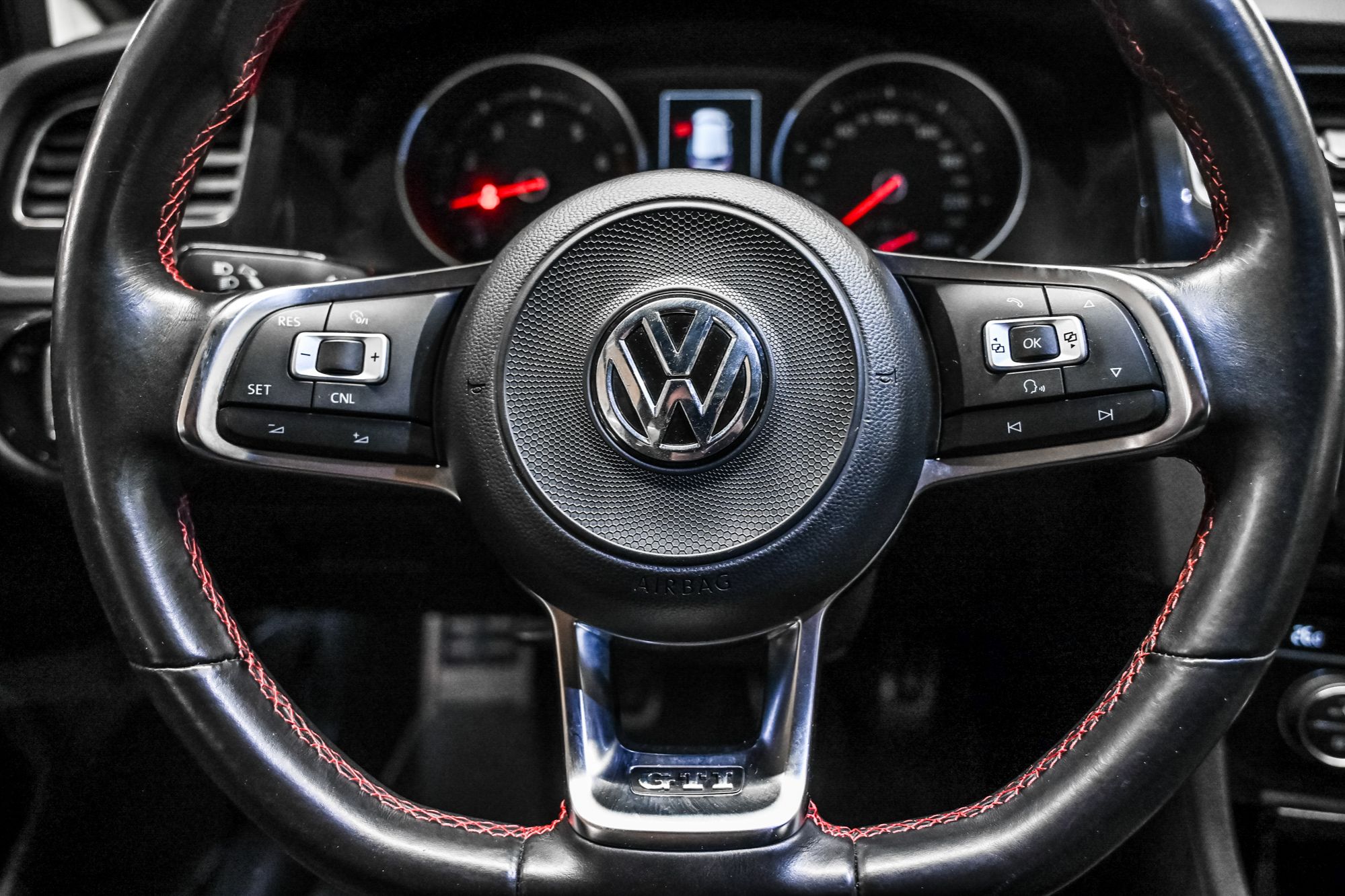 2017 Volkswagen GOLF GTI in Dorval, Quebec