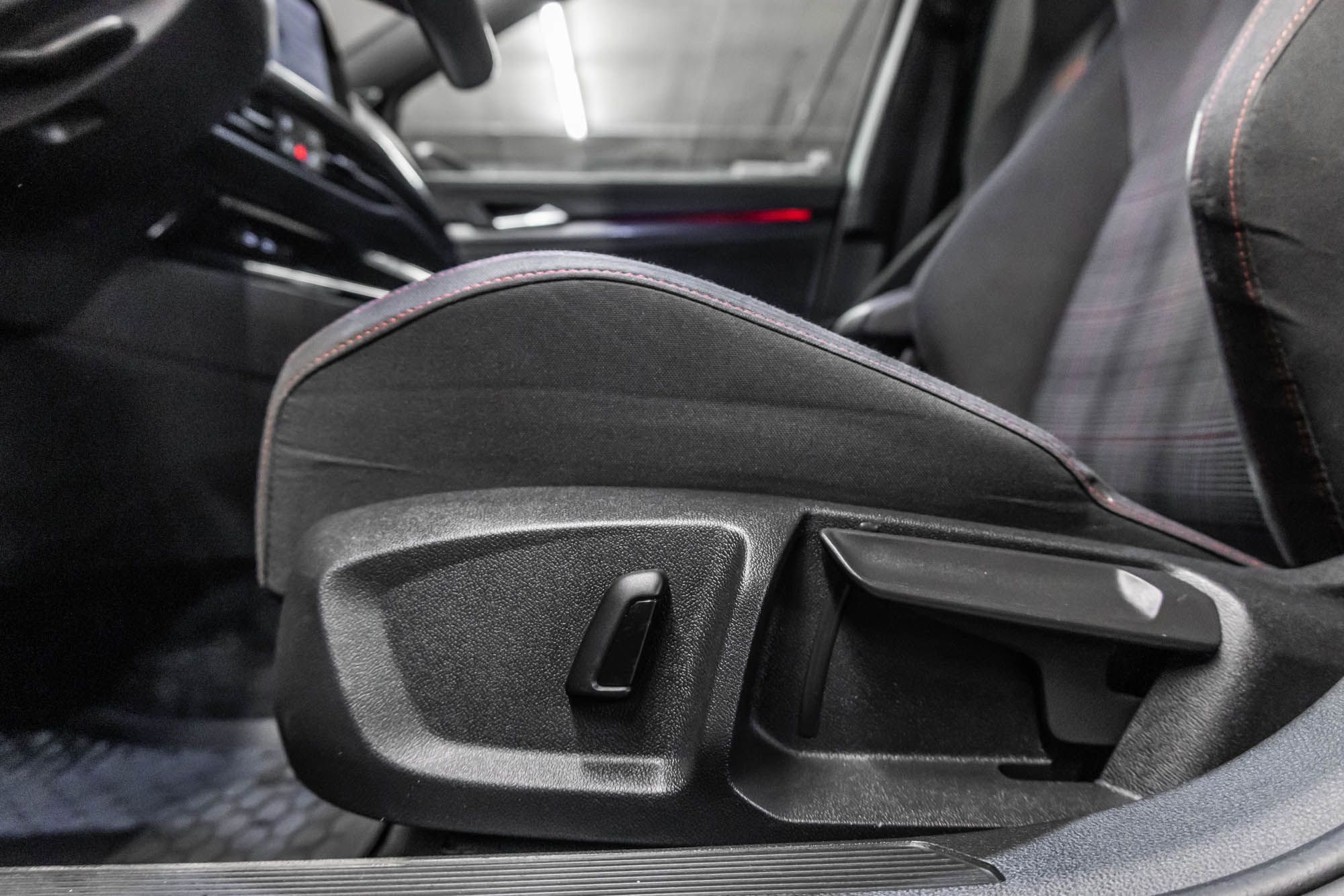 Volkswagen GTI  2023 à Dorval, Québec