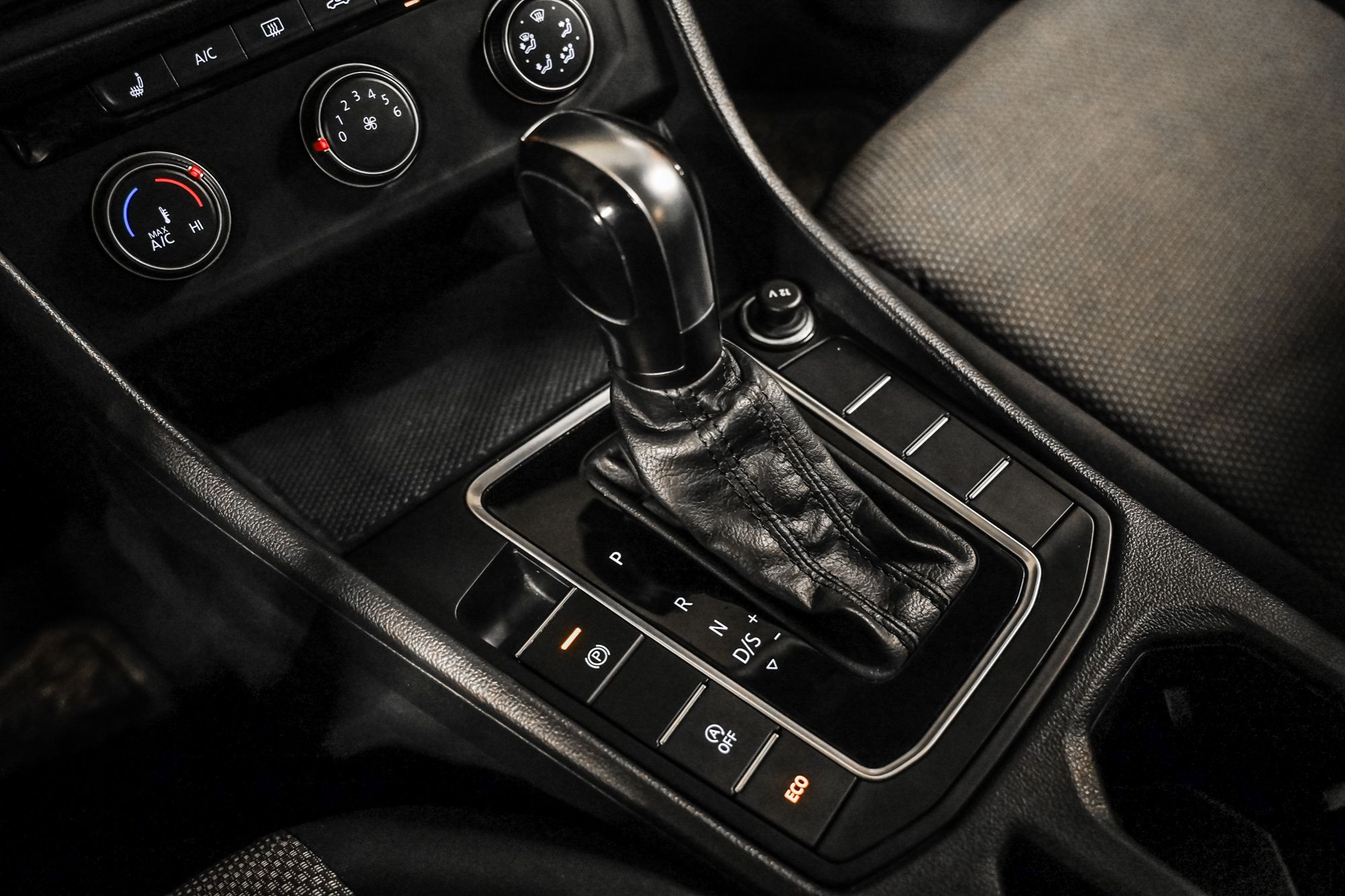 Volkswagen Jetta  2020