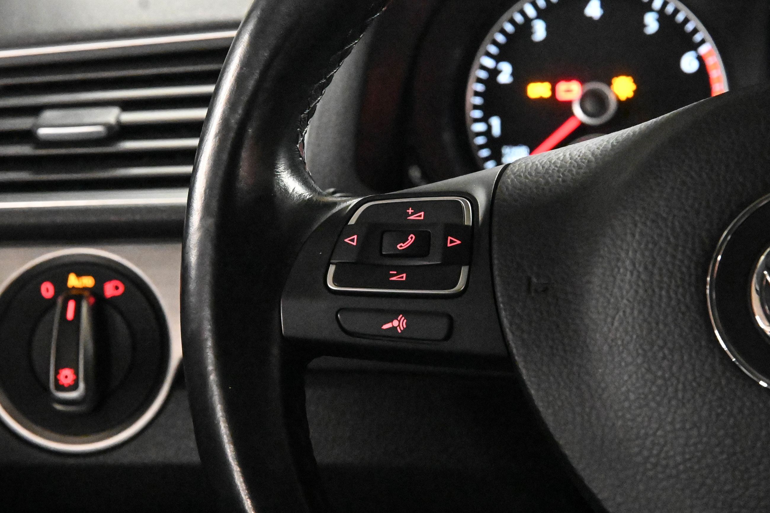 2015 Volkswagen Passat in Dorval, Quebec