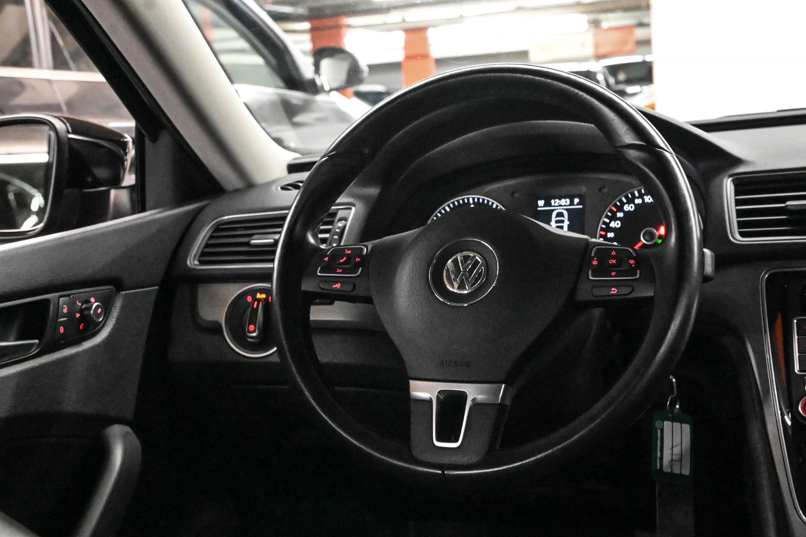 2015 Volkswagen Passat in Dorval, Quebec