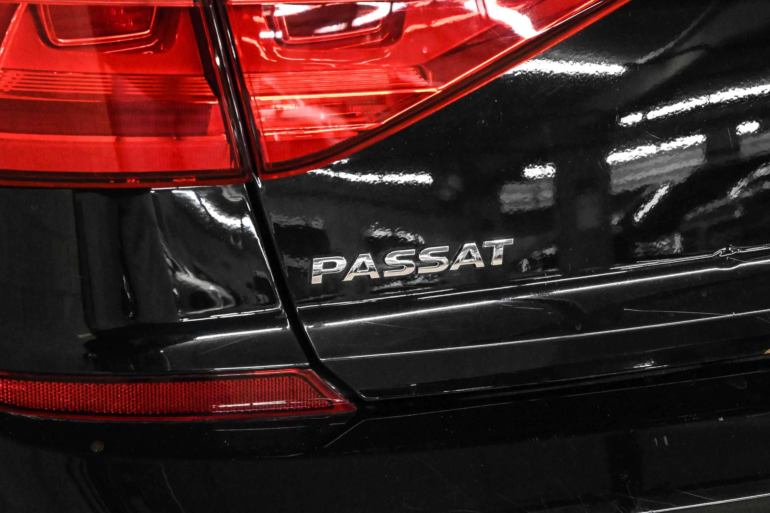 Volkswagen Passat  2016 à Dorval, Québec