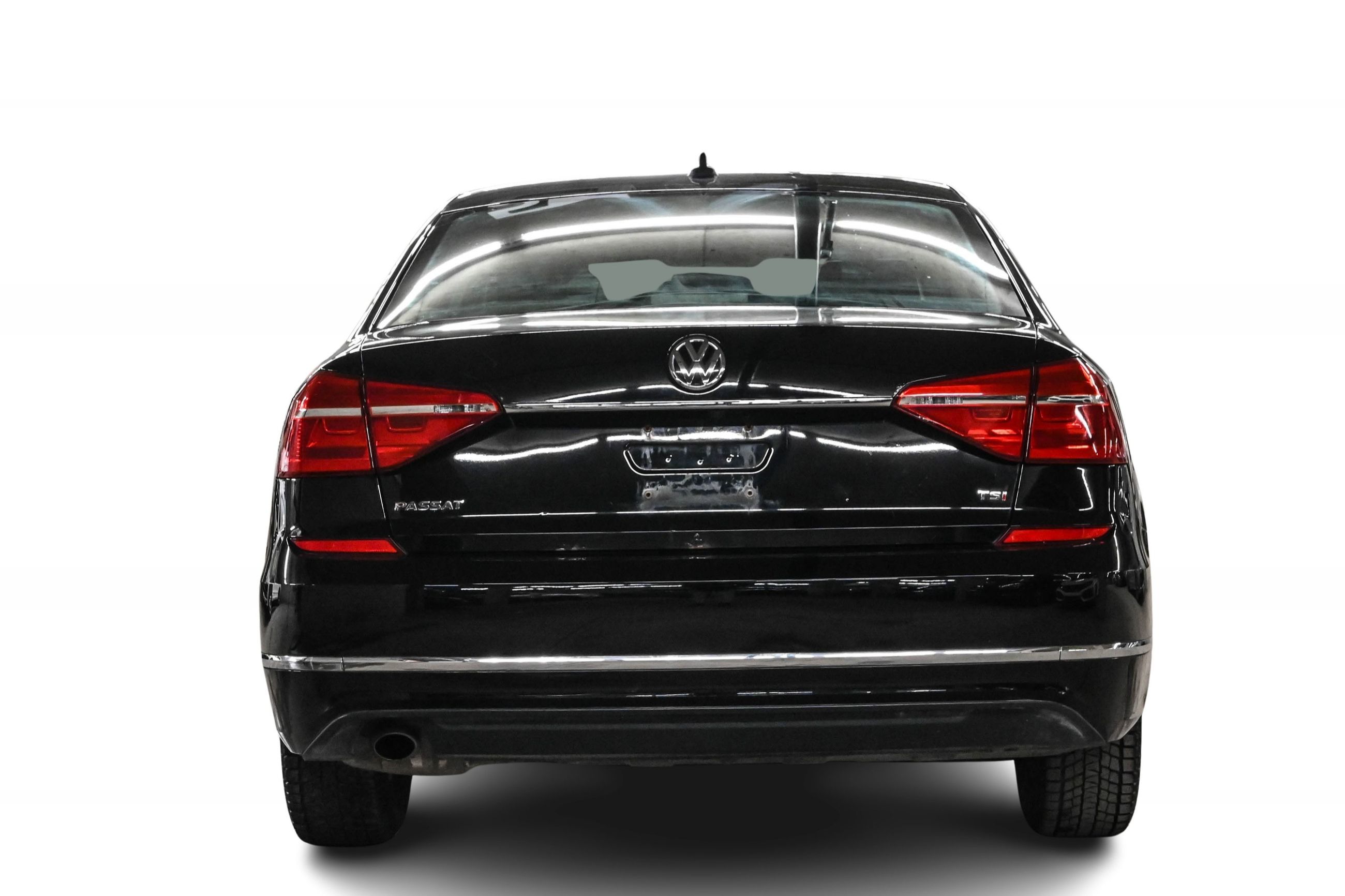 Volkswagen Passat  2016 à Dorval, Québec