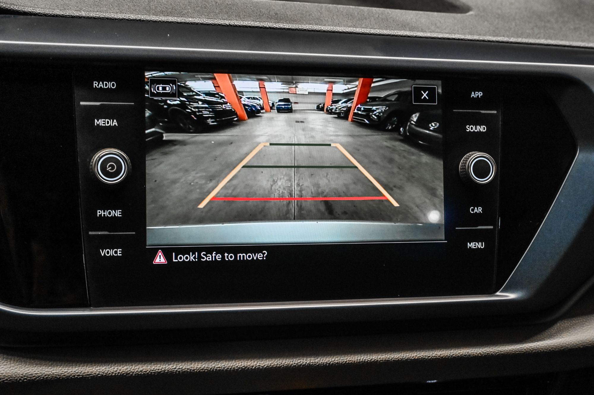 Volkswagen Taos  2022 à Dorval, Québec
