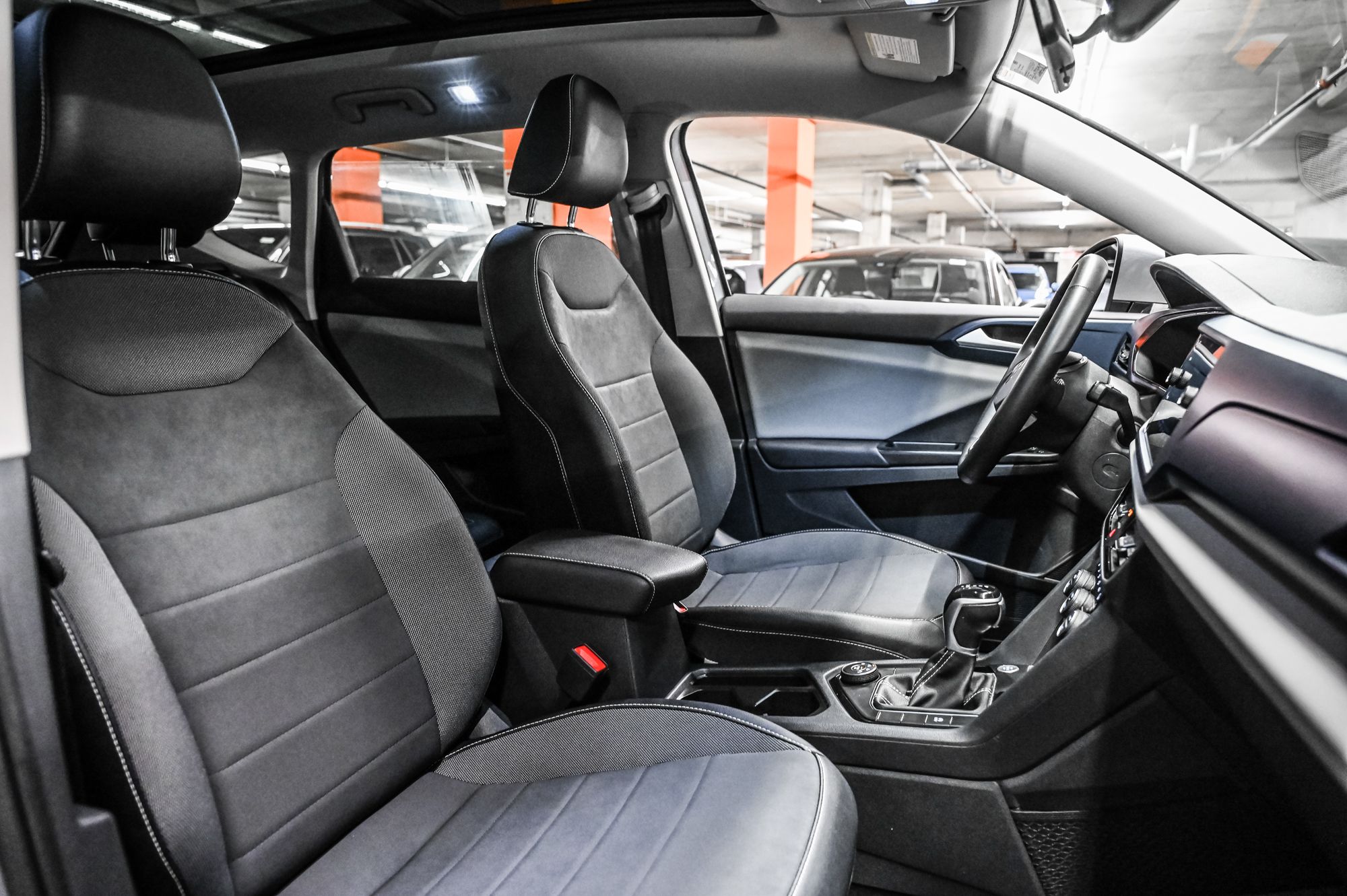 Volkswagen Taos  2022 à Dorval, Québec