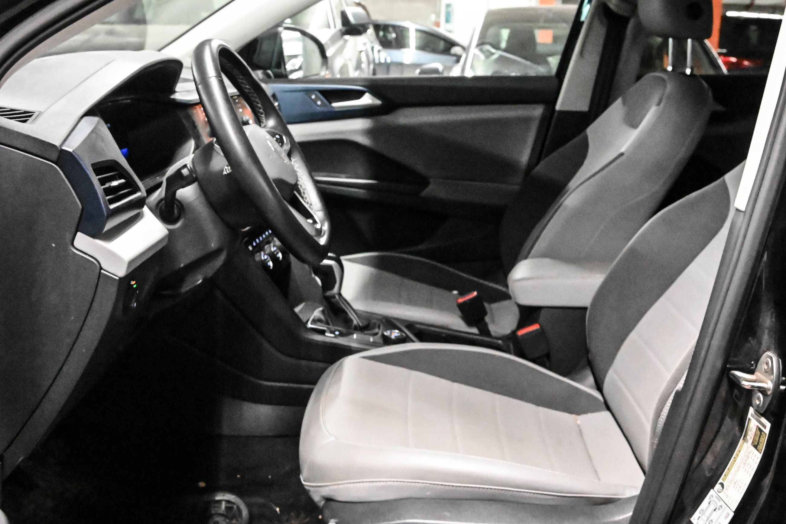 Volkswagen Taos  2022 à Dorval, Québec