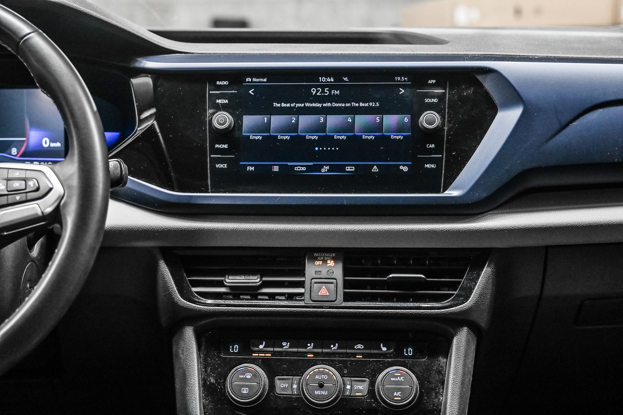 Volkswagen Taos  2022 à Dorval, Québec