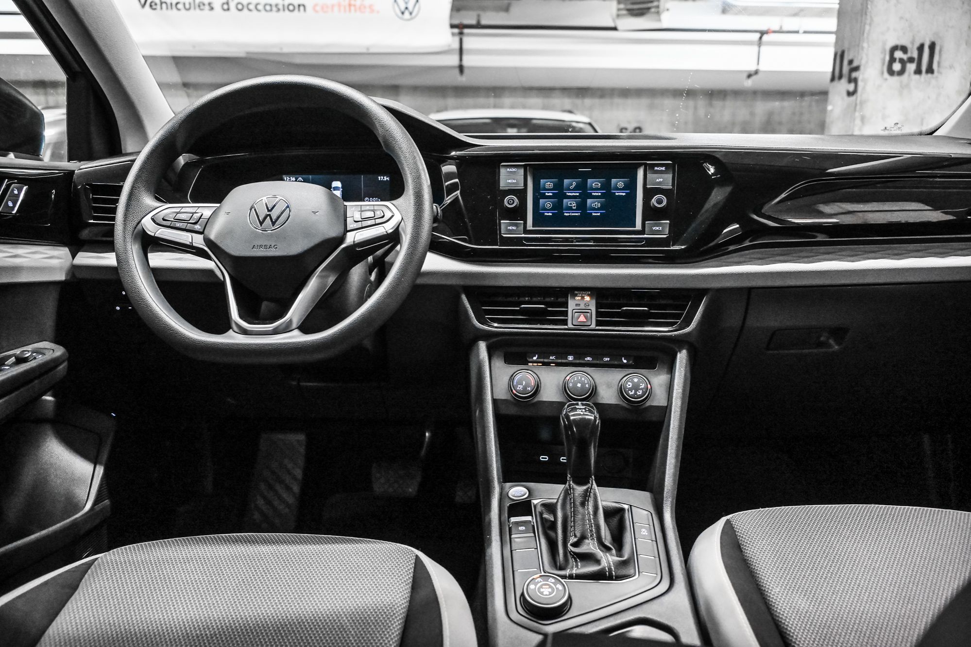 Volkswagen Taos  2022 à Dorval, Québec