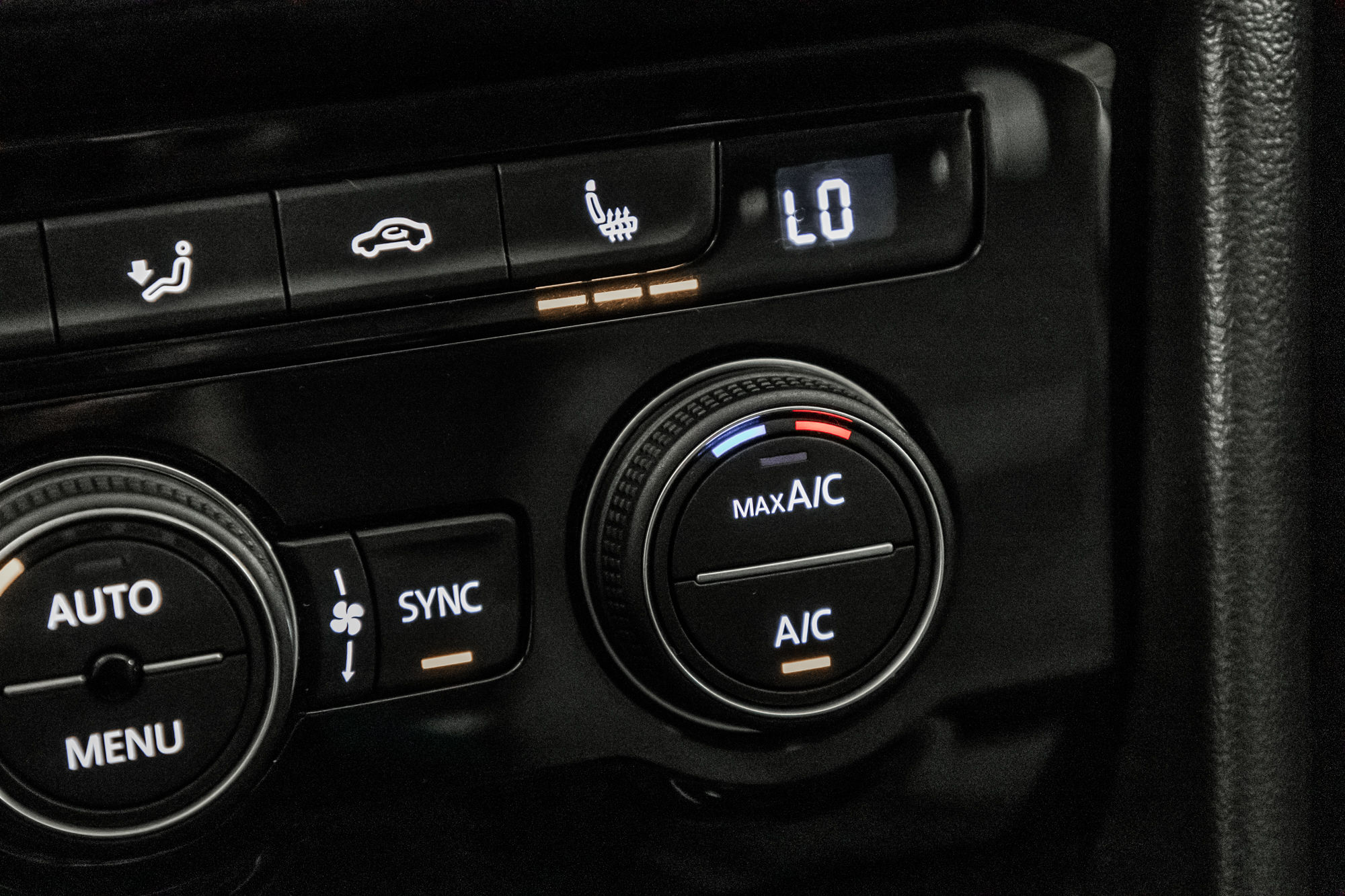 Volkswagen Taos  2023 à Dorval, Québec
