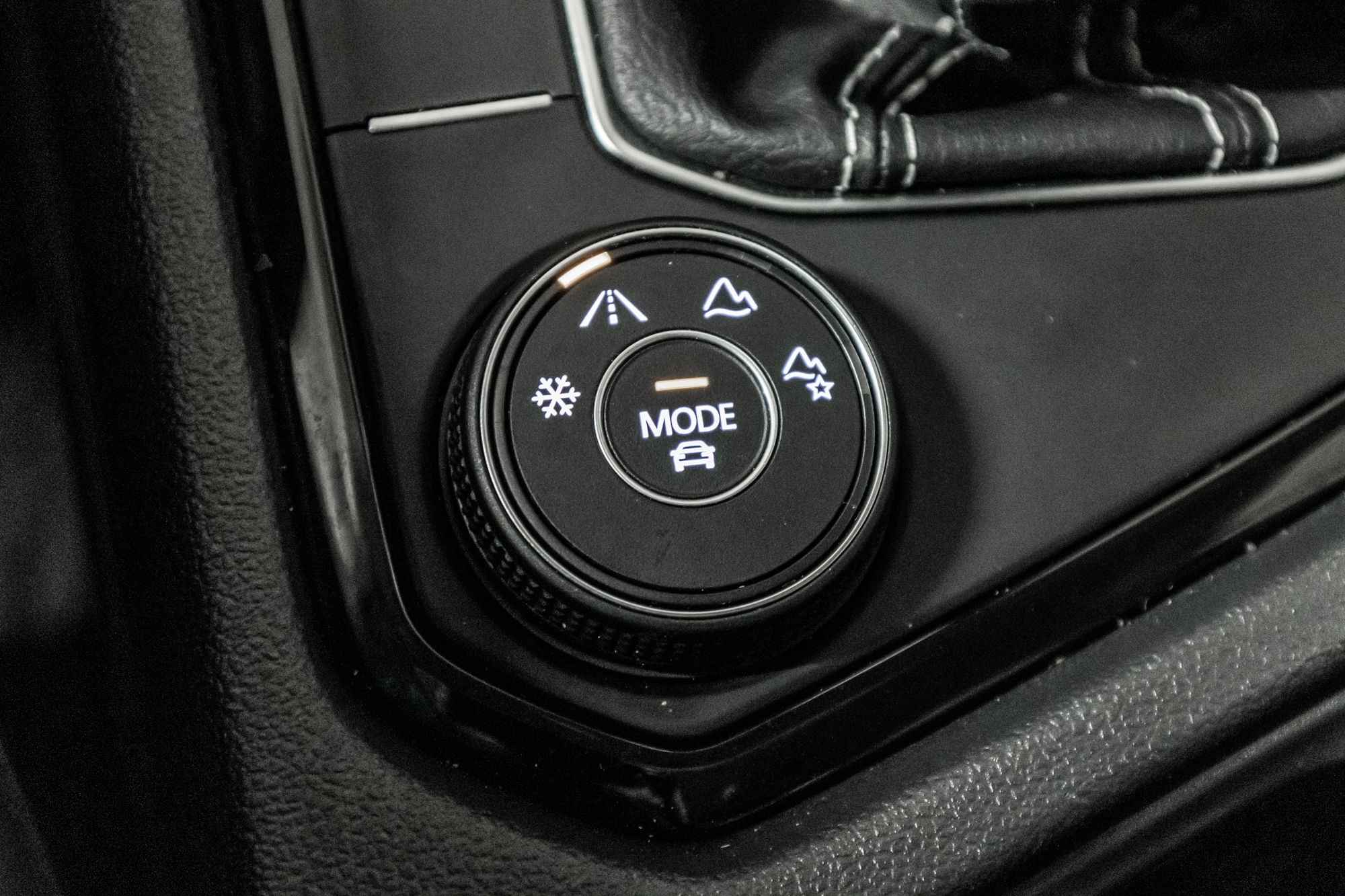 Volkswagen Taos  2023 à Dorval, Québec
