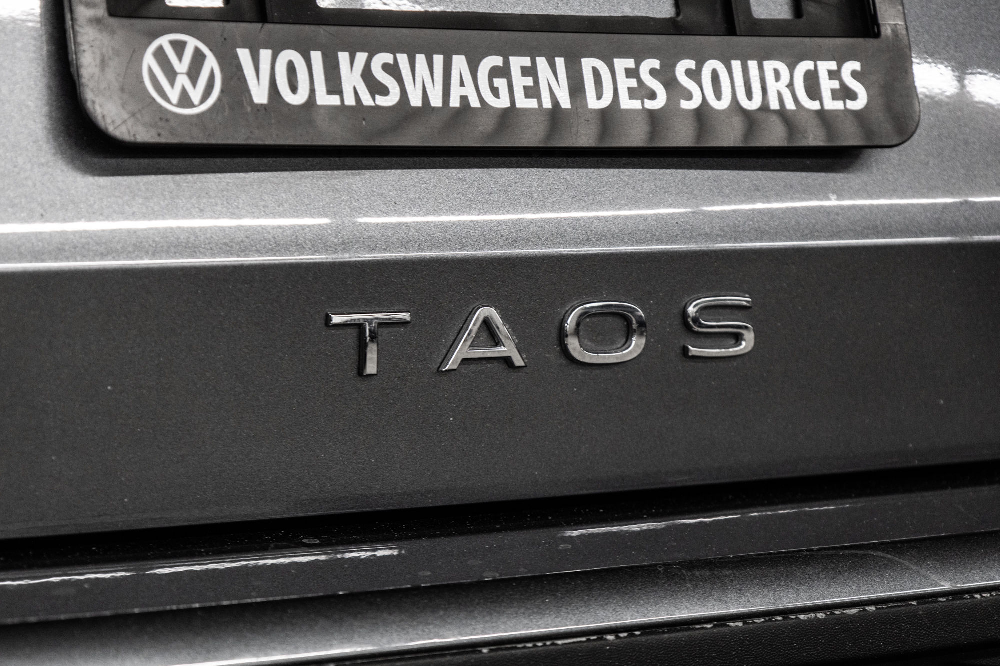 Volkswagen Taos  2023 à Dorval, Québec