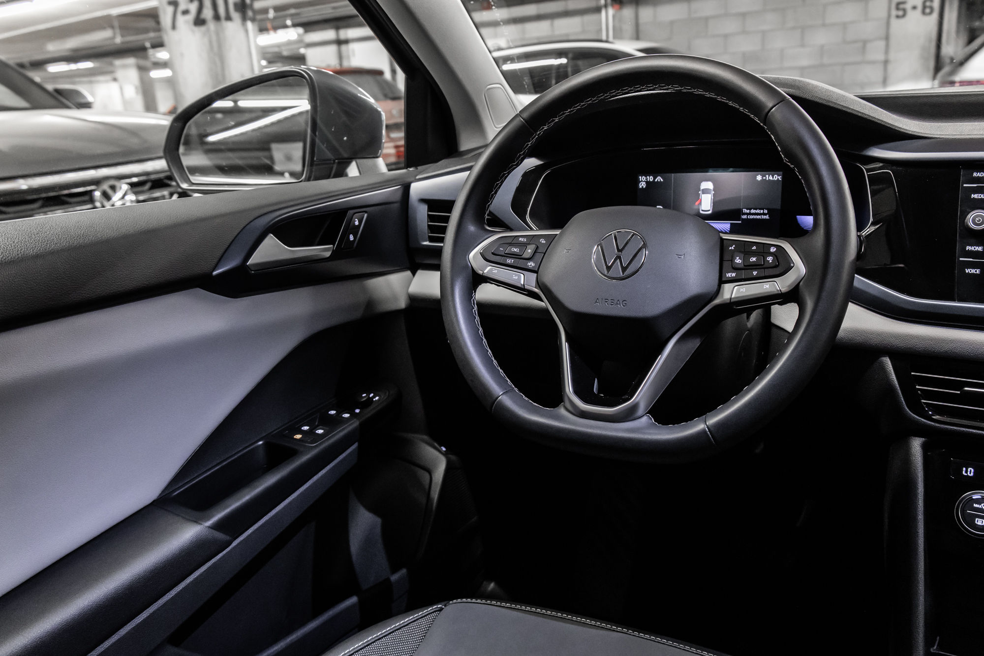 Volkswagen Taos  2023 à Dorval, Québec