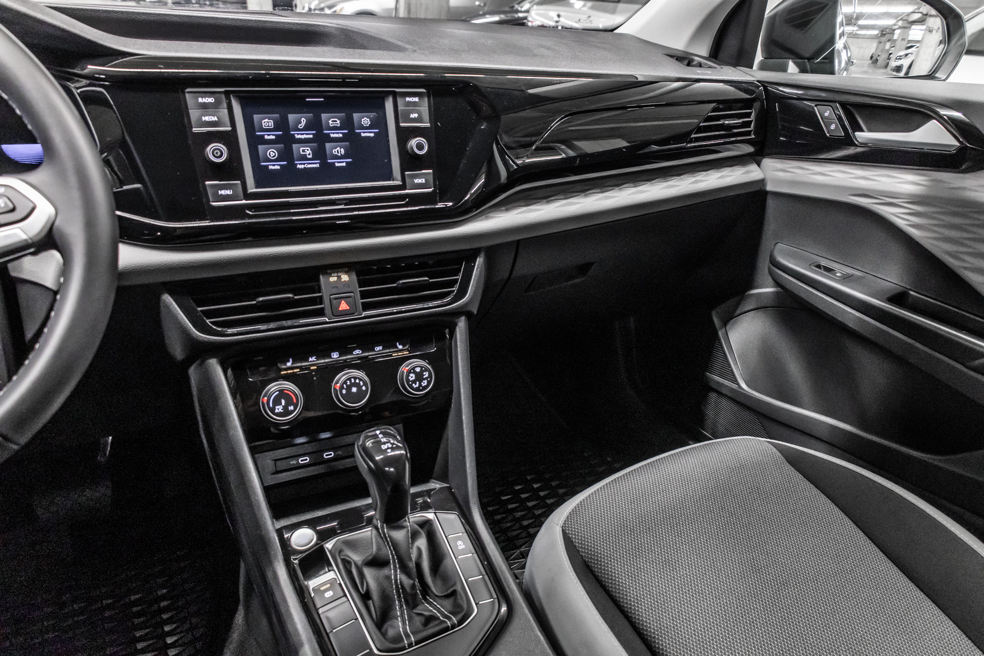 2023 Volkswagen Taos in Dorval, Quebec