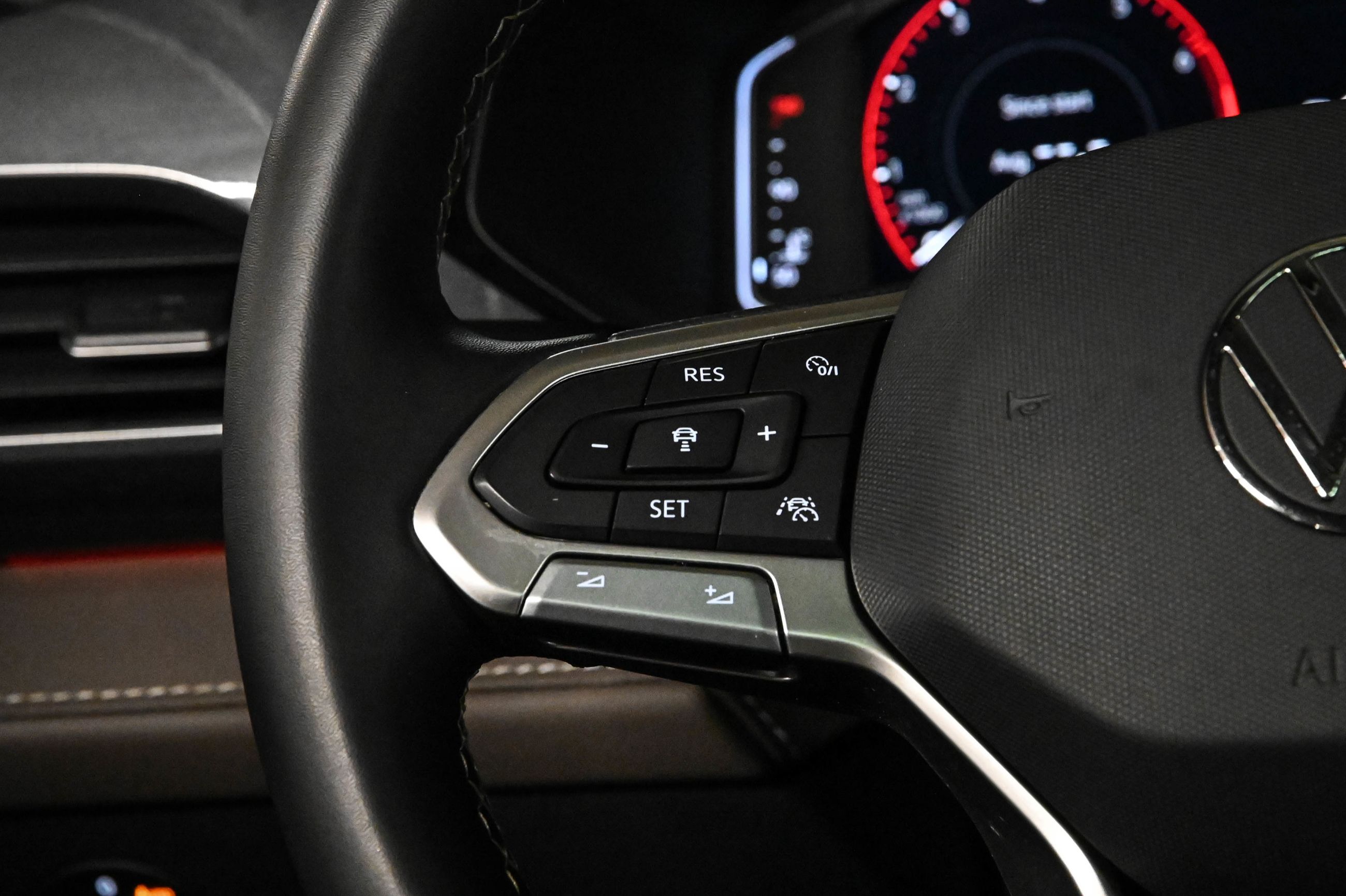 2023 Volkswagen Taos